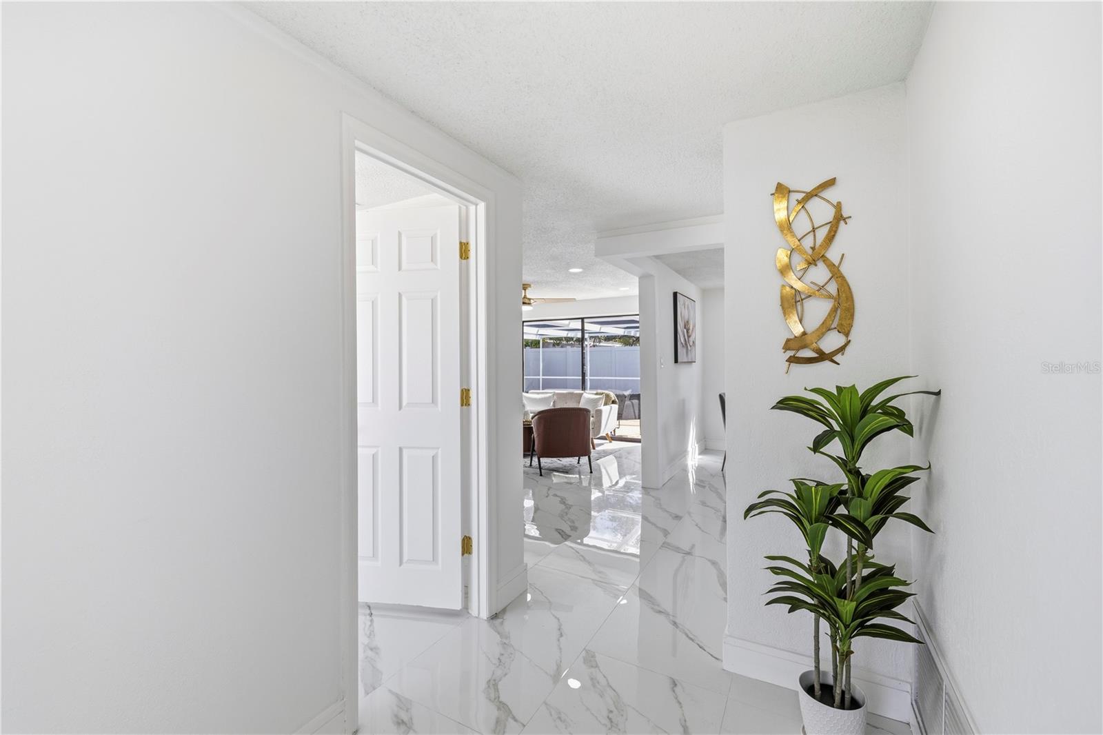 7010 PARROT DR — photo 14