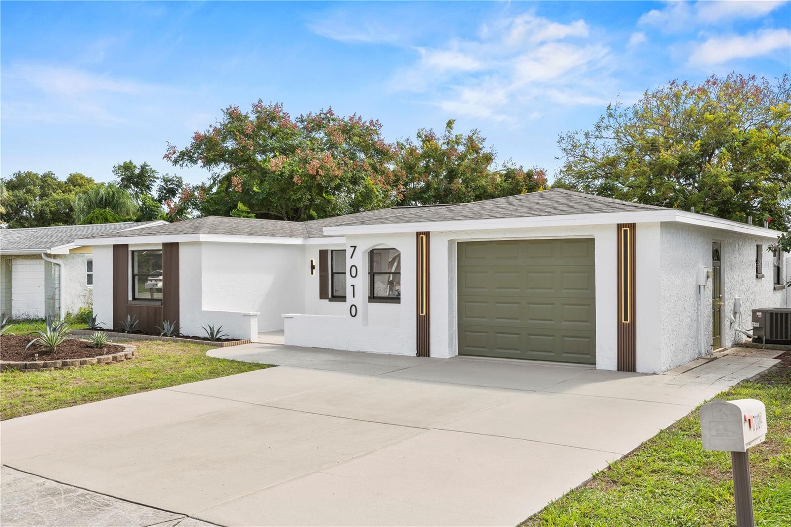 7010 PARROT DR — photo 11