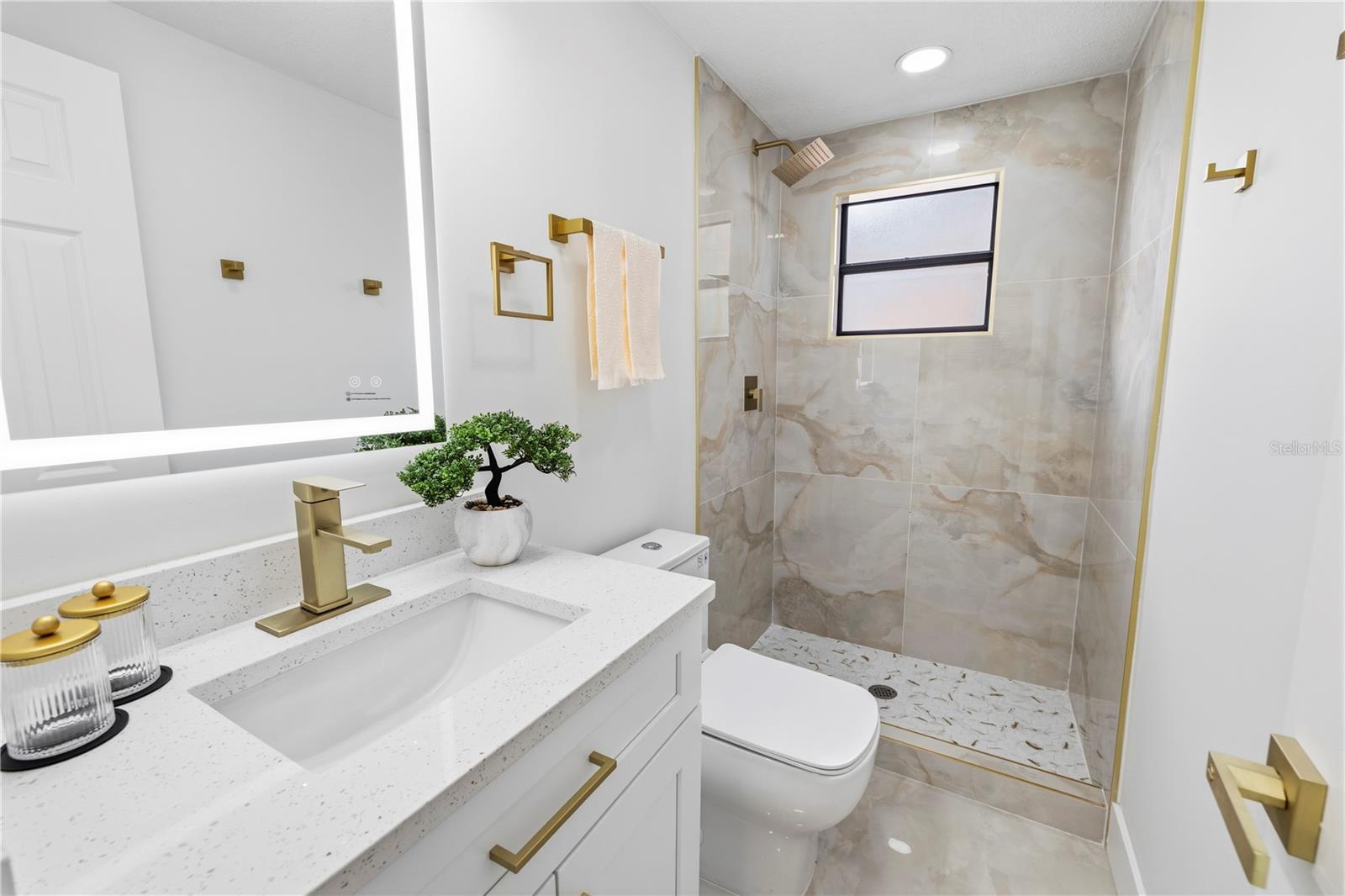 7010 PARROT DR — photo 7