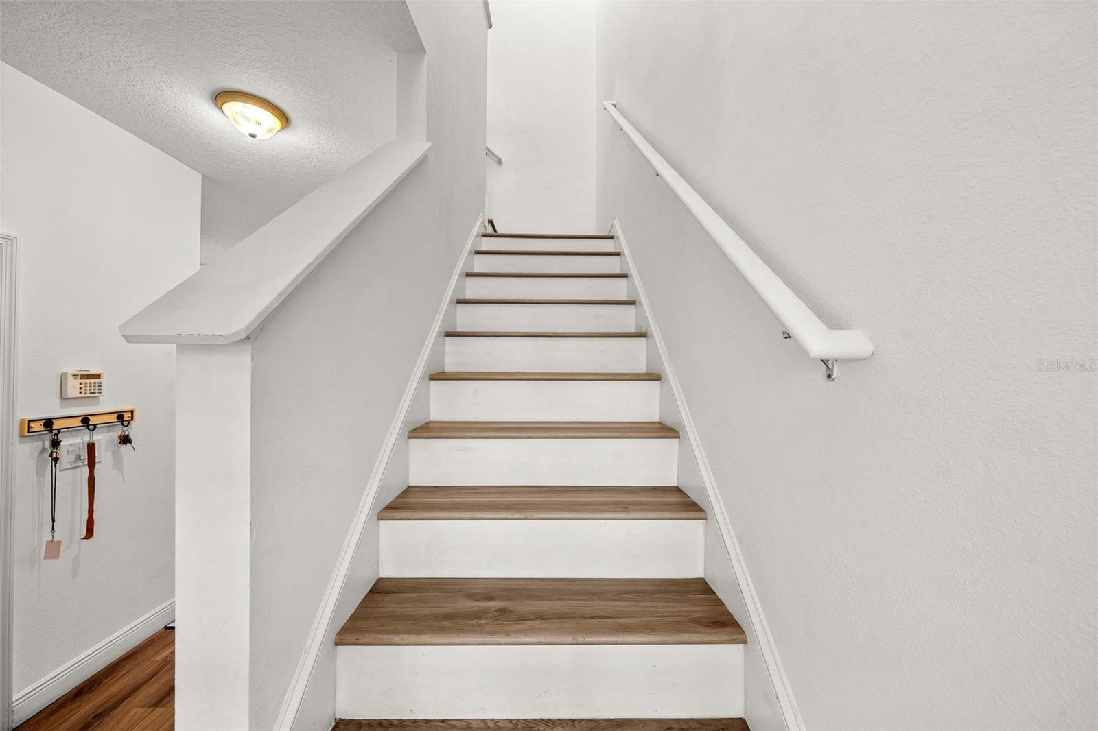 9237 RIVER ROCK LN — photo 24