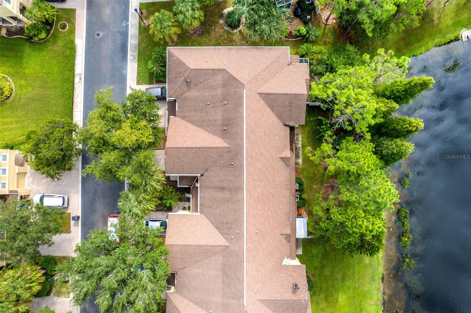 9237 RIVER ROCK LN — photo 38