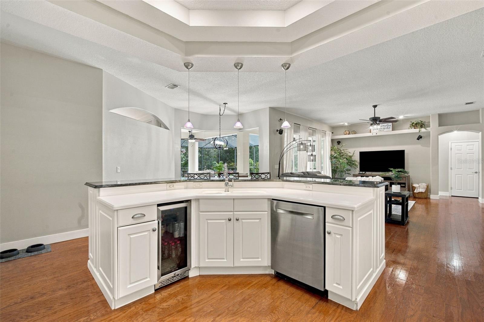 721 FAYETTE PL — photo 17
