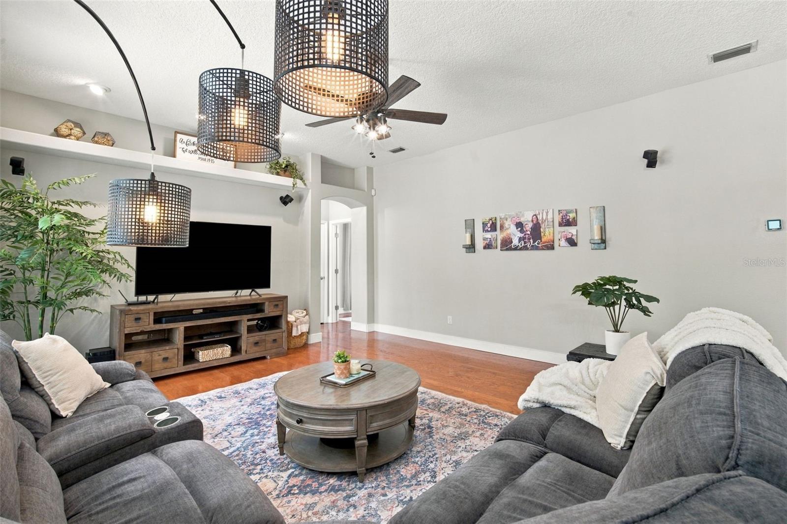 721 FAYETTE PL — photo 21