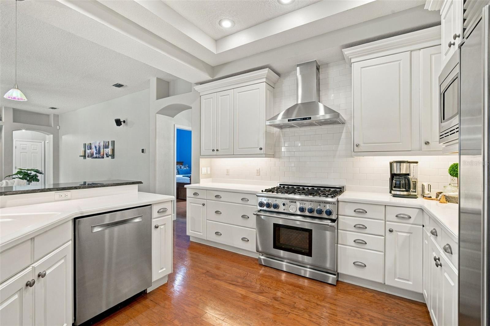 721 FAYETTE PL — photo 15
