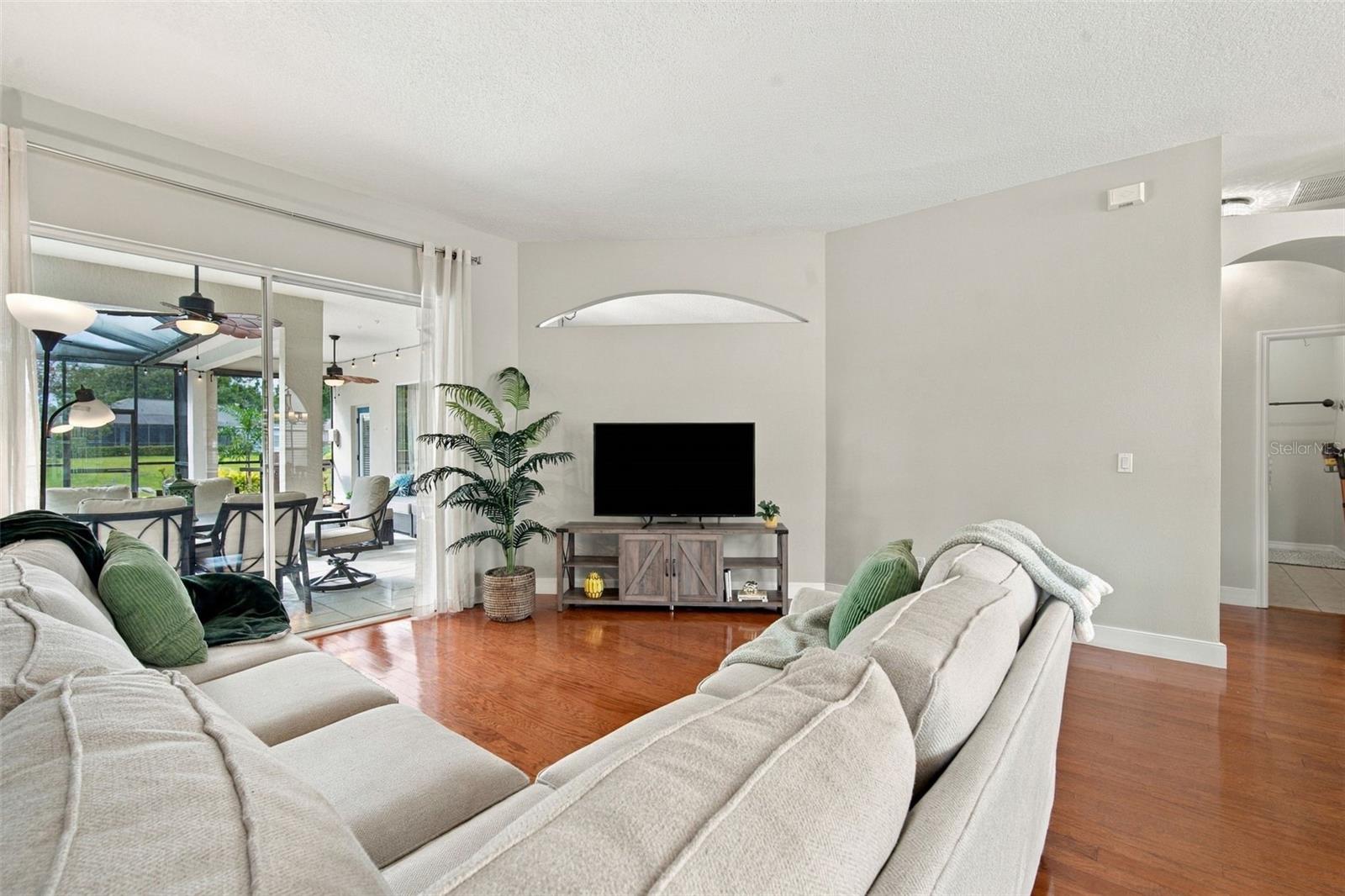 721 FAYETTE PL — photo 12