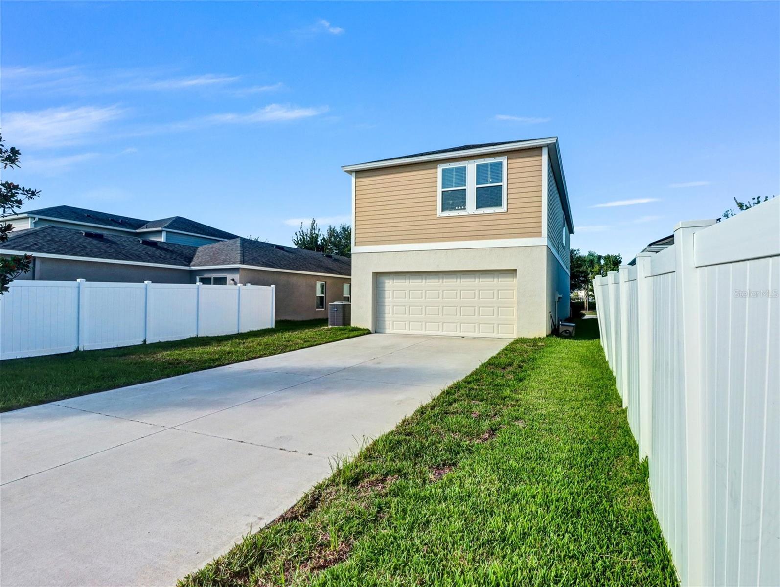 13018 BOGGY CREEK DR — photo 4