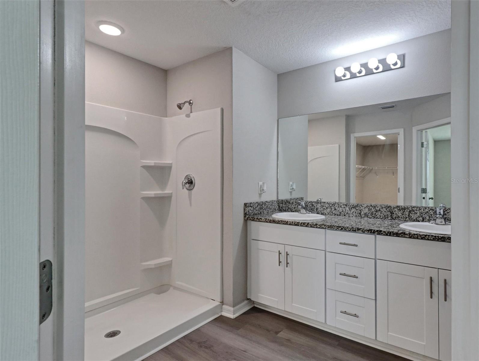 13018 BOGGY CREEK DR — photo 32