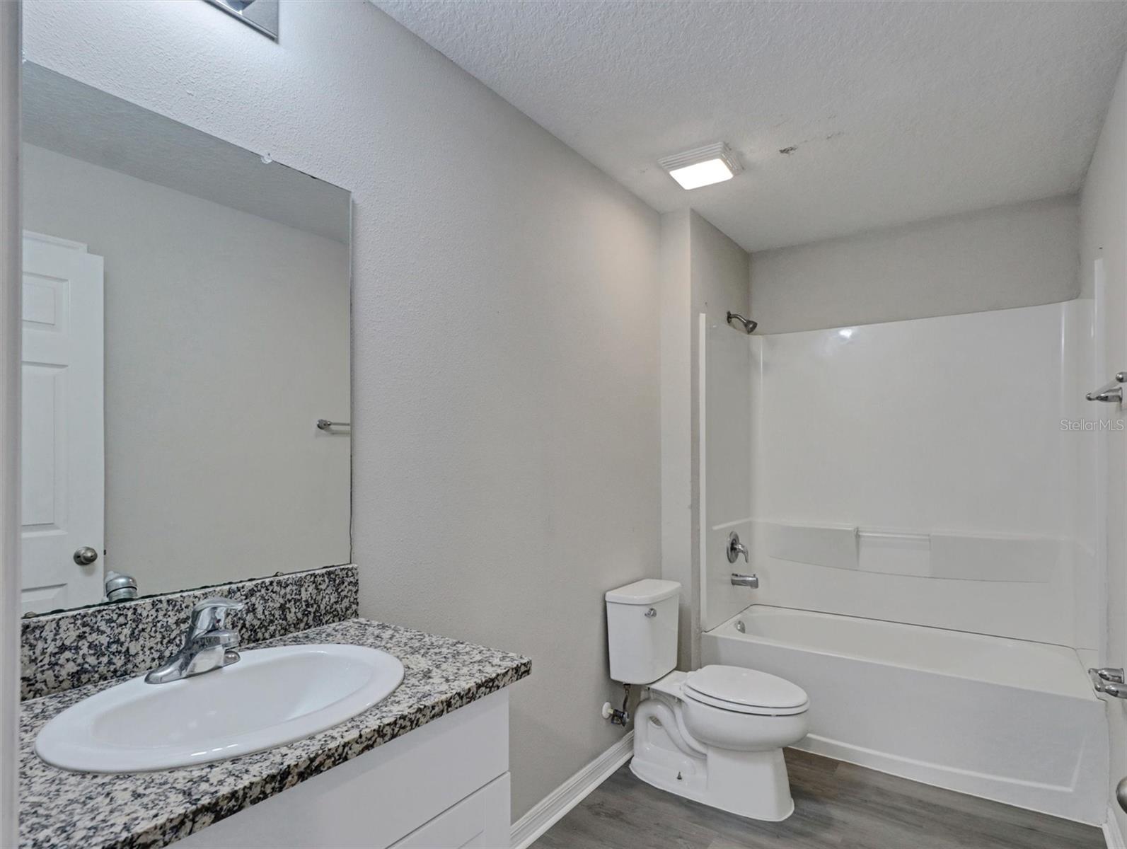 13018 BOGGY CREEK DR — photo 27