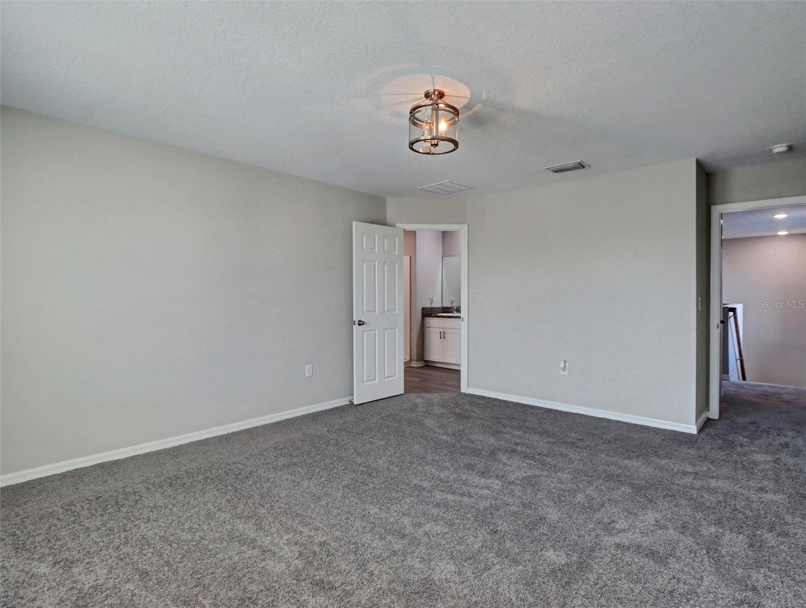 13018 BOGGY CREEK DR — photo 31