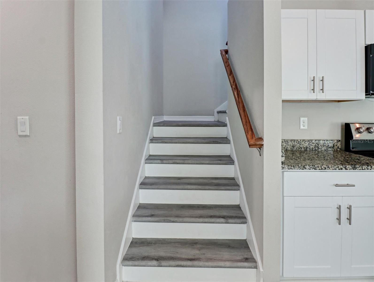 13018 BOGGY CREEK DR — photo 18