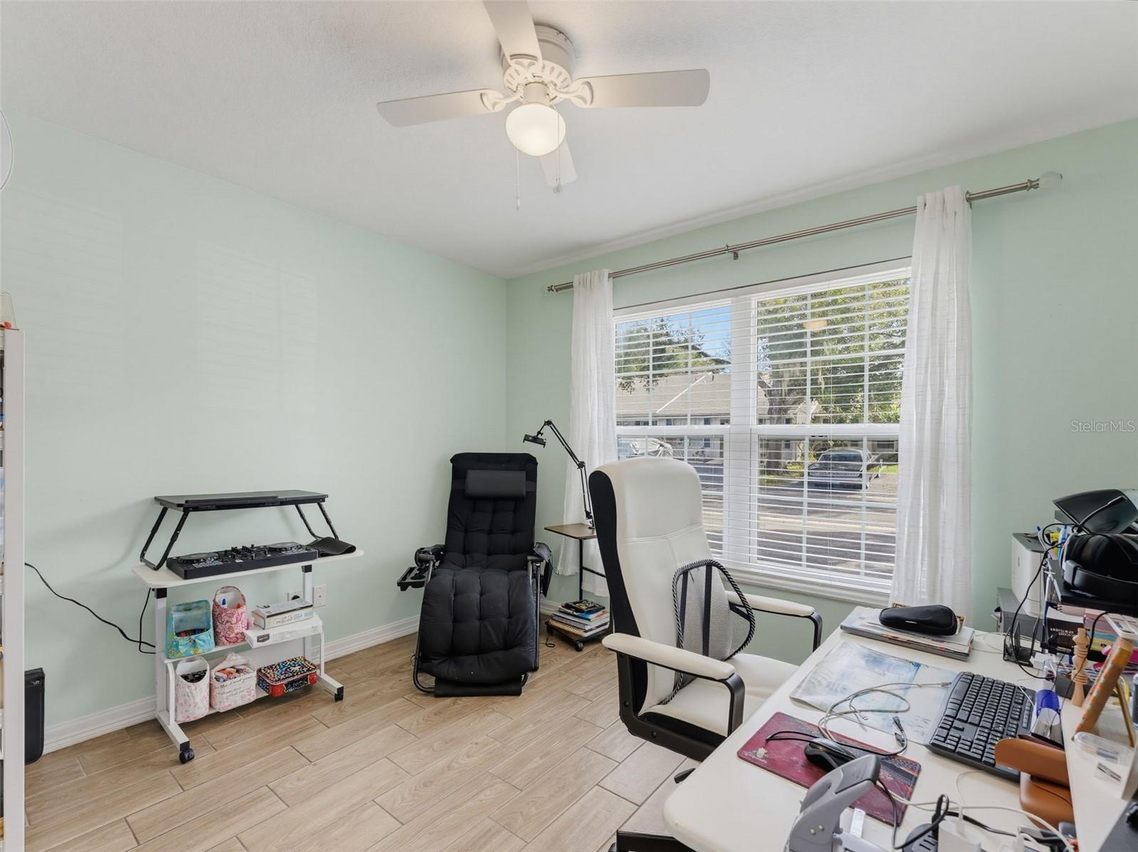 345 PLYMOUTH ST — photo 20
