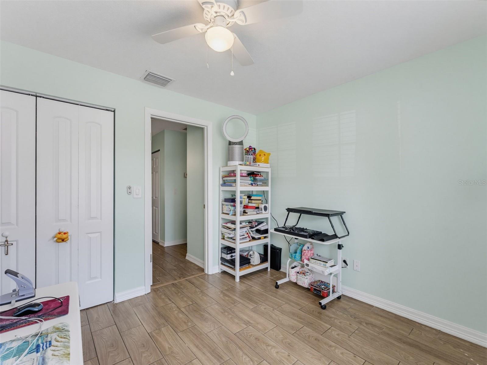 345 PLYMOUTH ST — photo 21