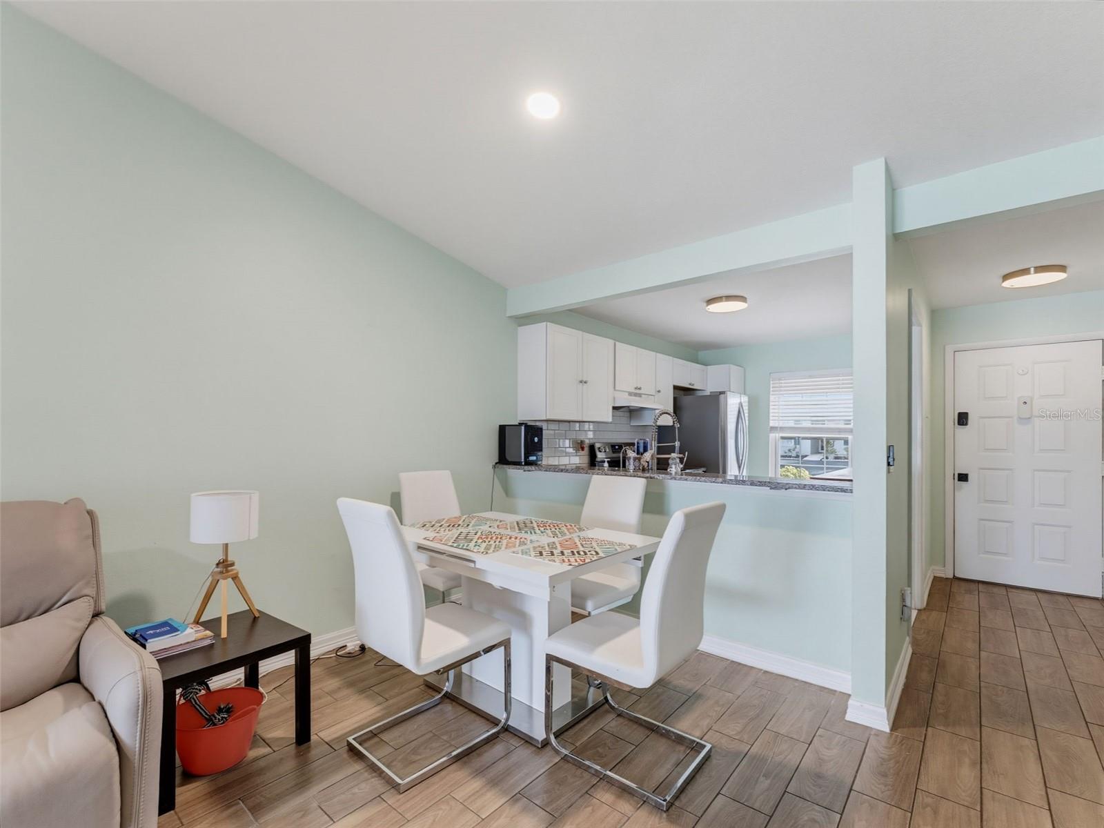 345 PLYMOUTH ST — photo 13