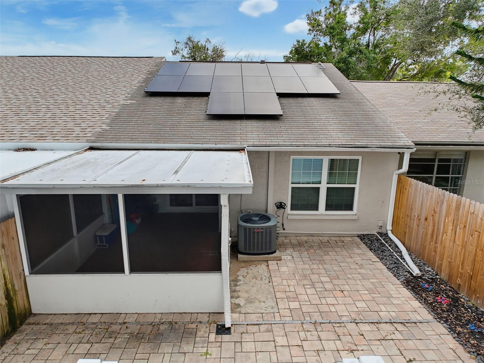 345 PLYMOUTH ST — photo 43