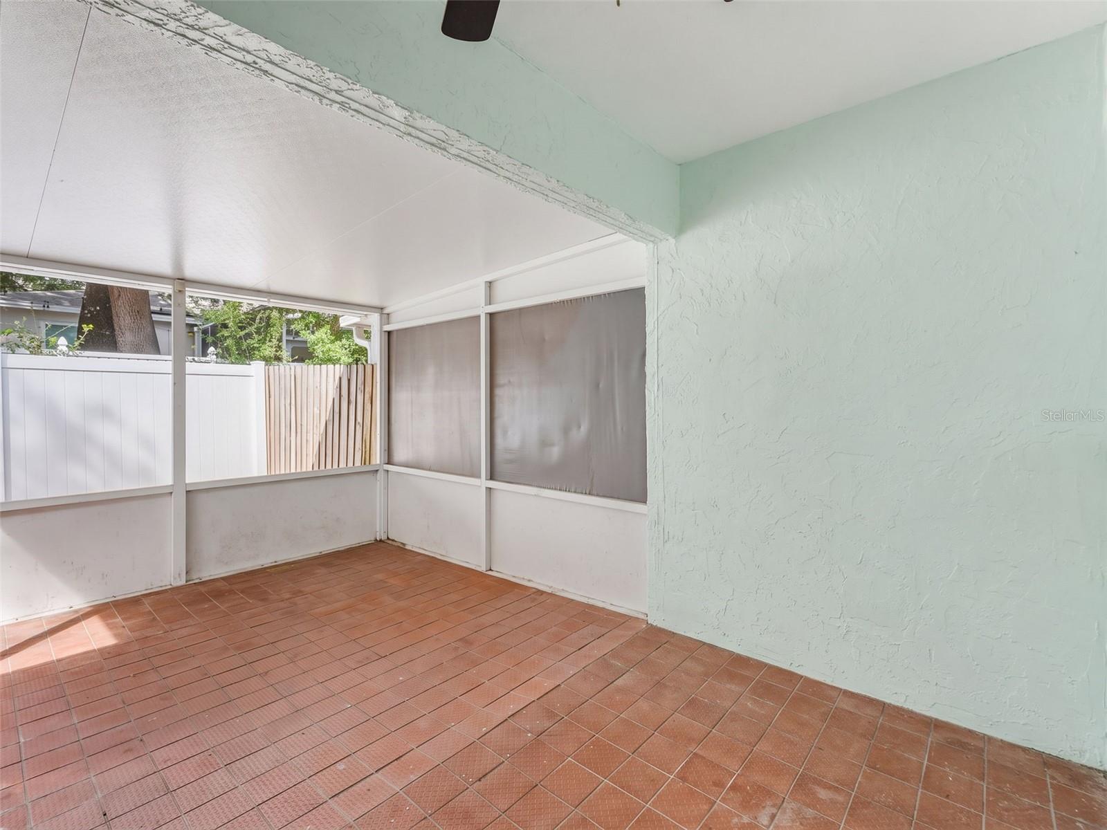 345 PLYMOUTH ST — photo 35