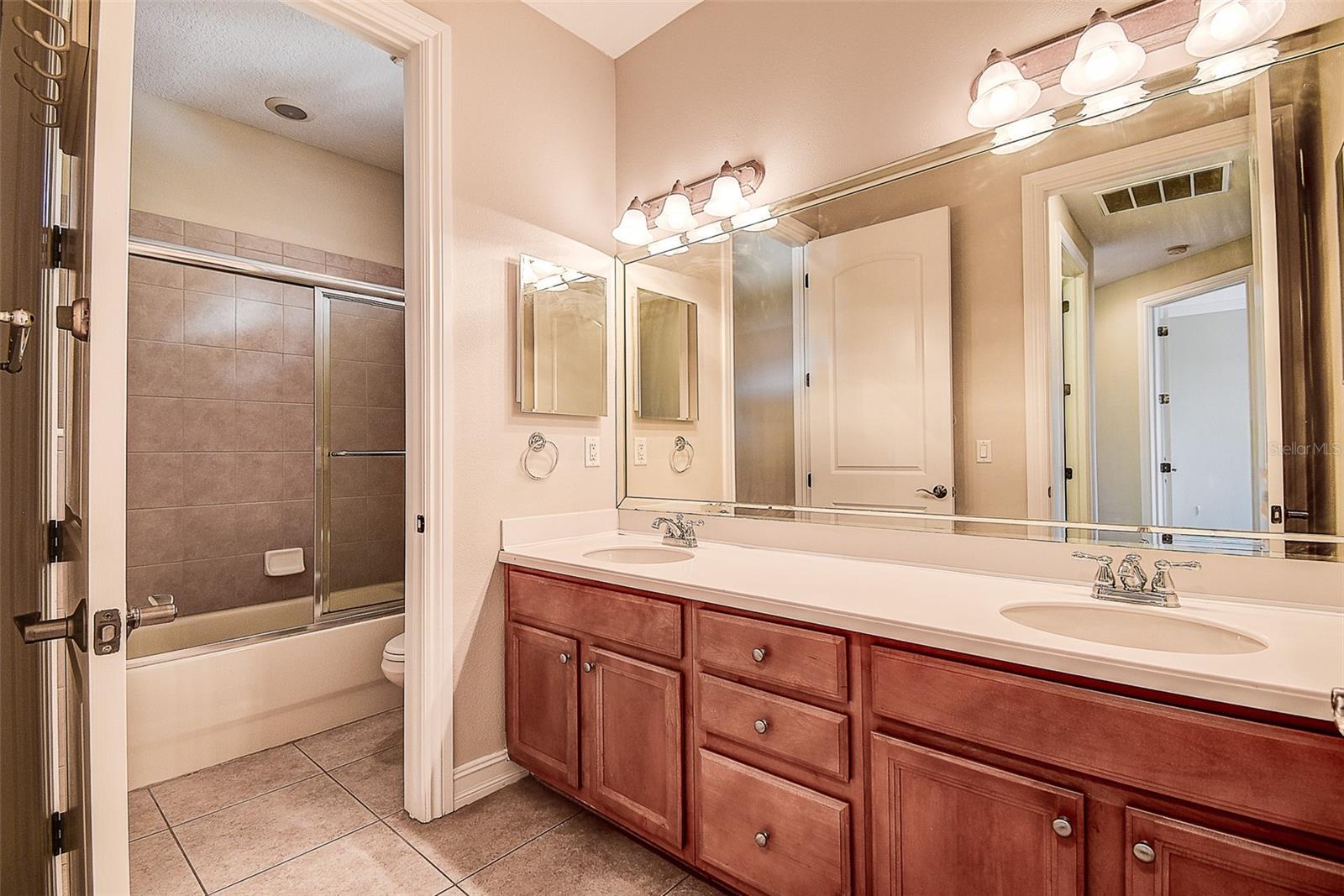 1266 RIBOLLA DR — photo 30