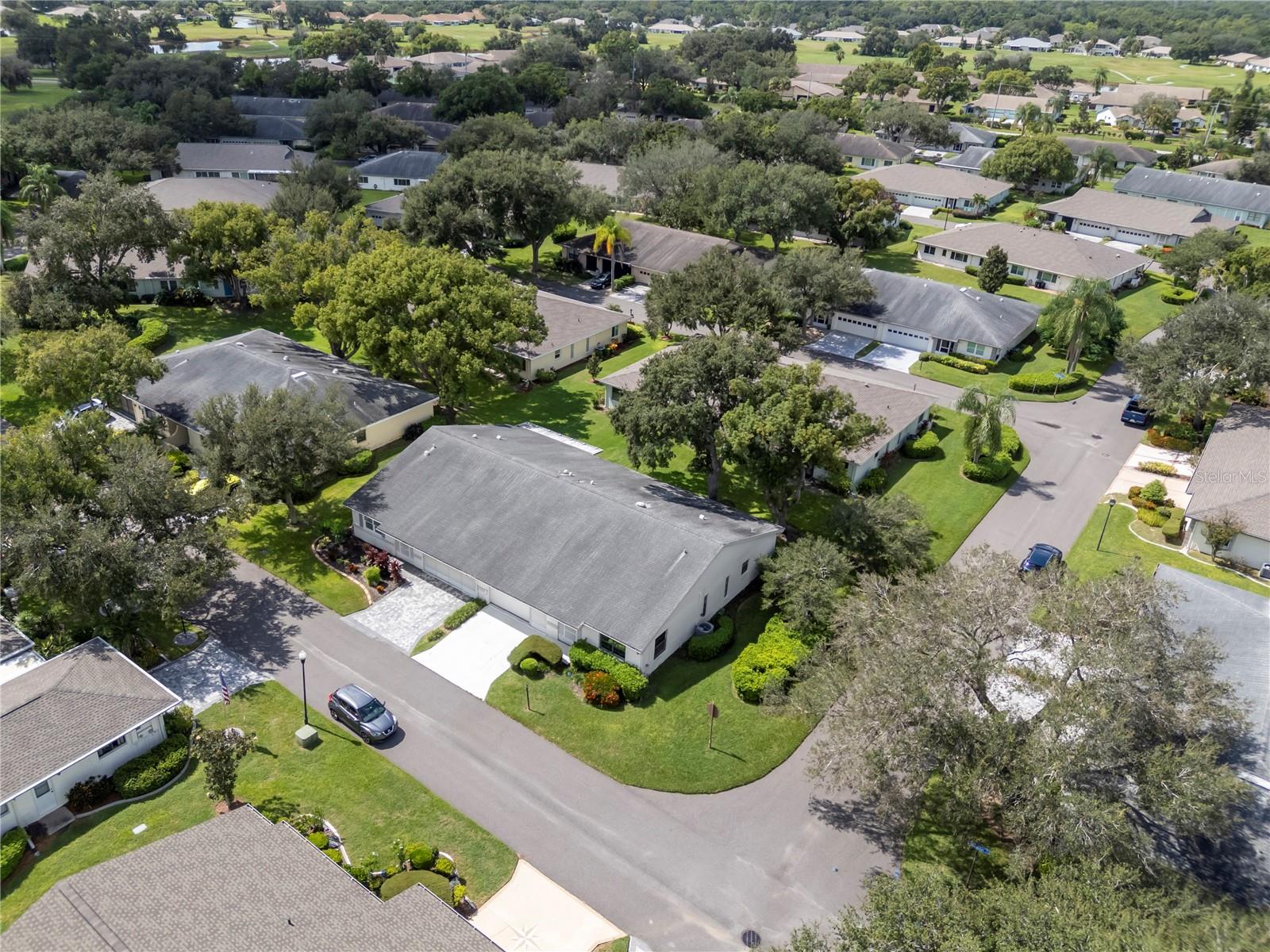 2630 LANCASTER DR — photo 40