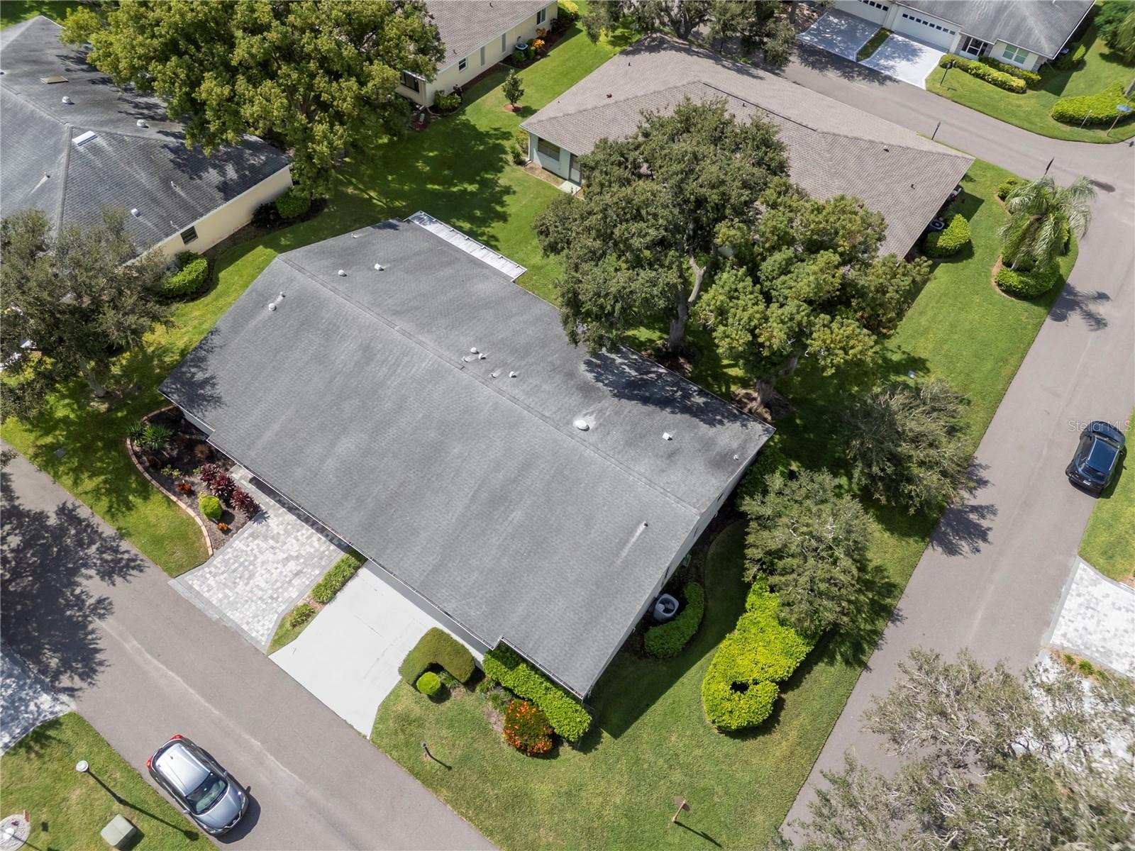 2630 LANCASTER DR — photo 38