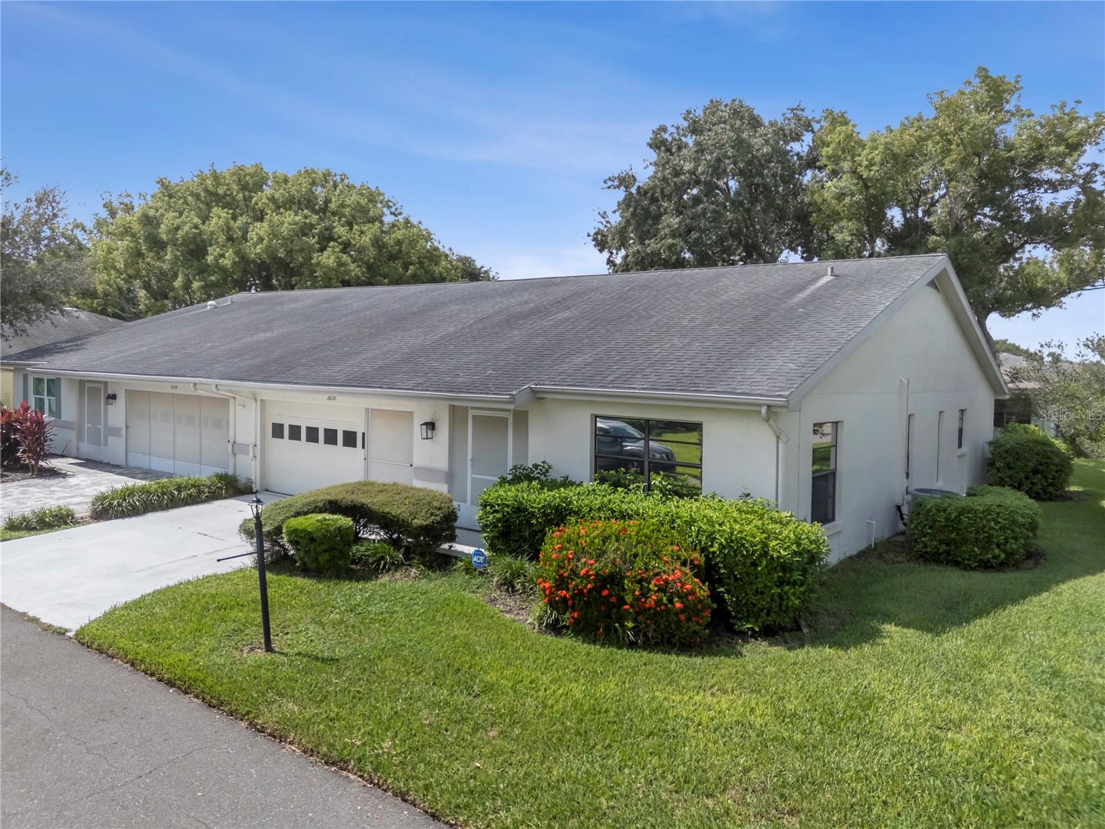 2630 LANCASTER DR — photo 37
