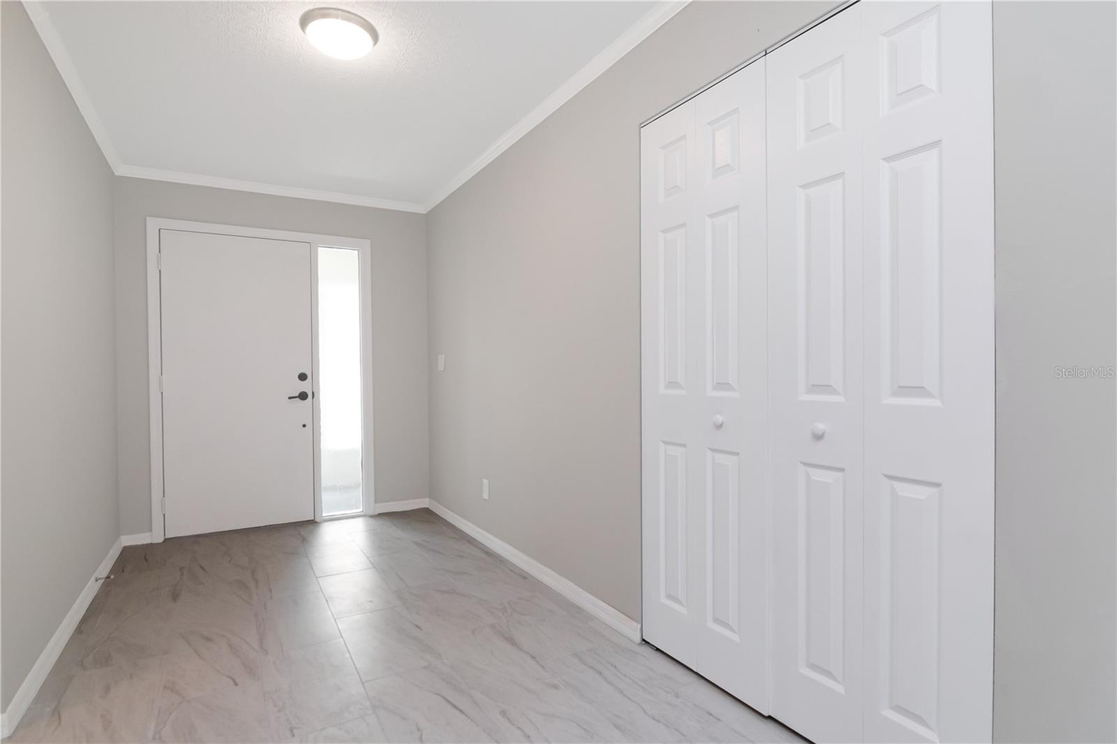 2630 LANCASTER DR — photo 5