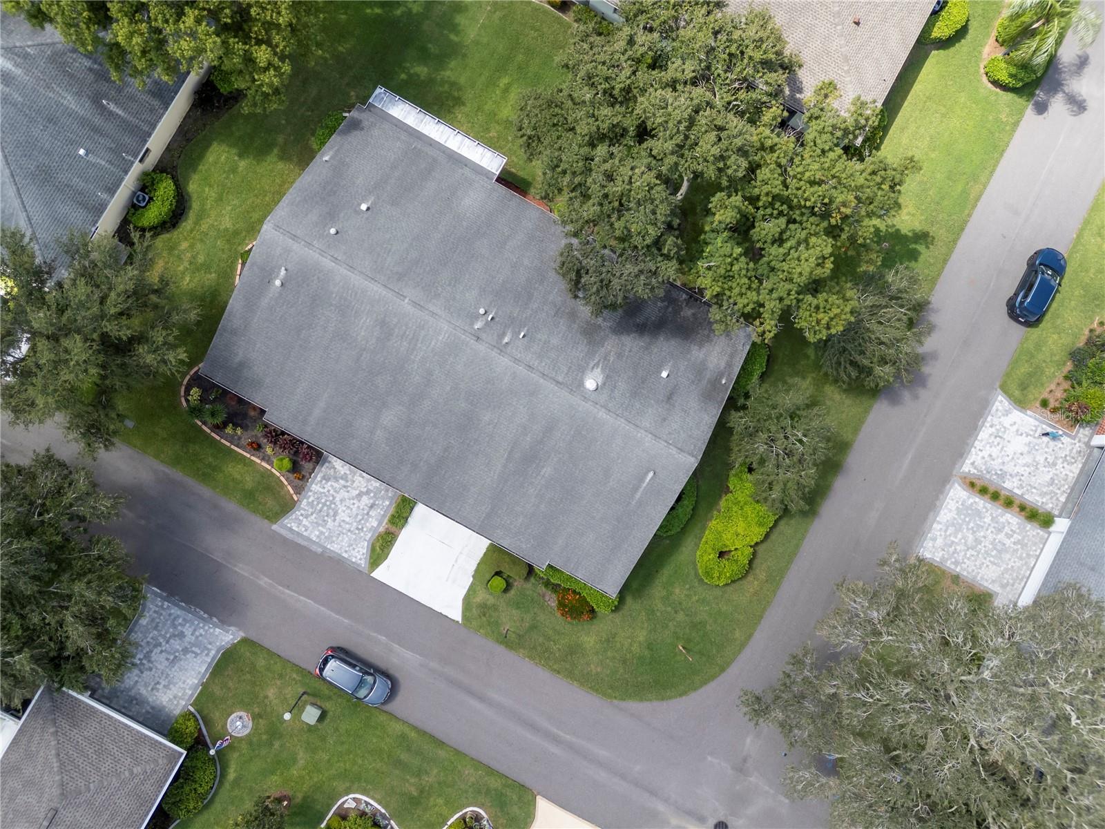 2630 LANCASTER DR — photo 39