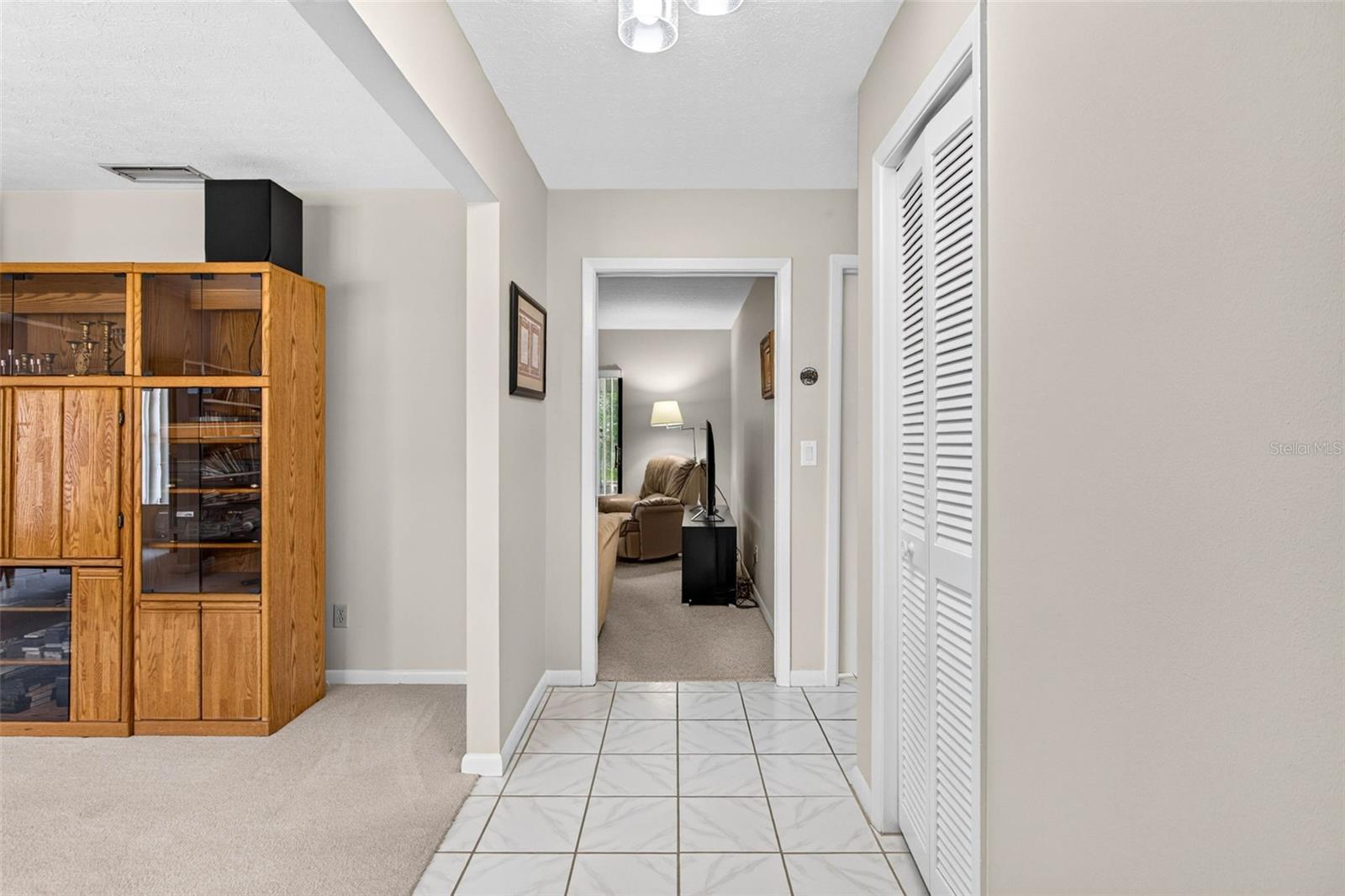 7220 WOODBROOK DR — photo 5