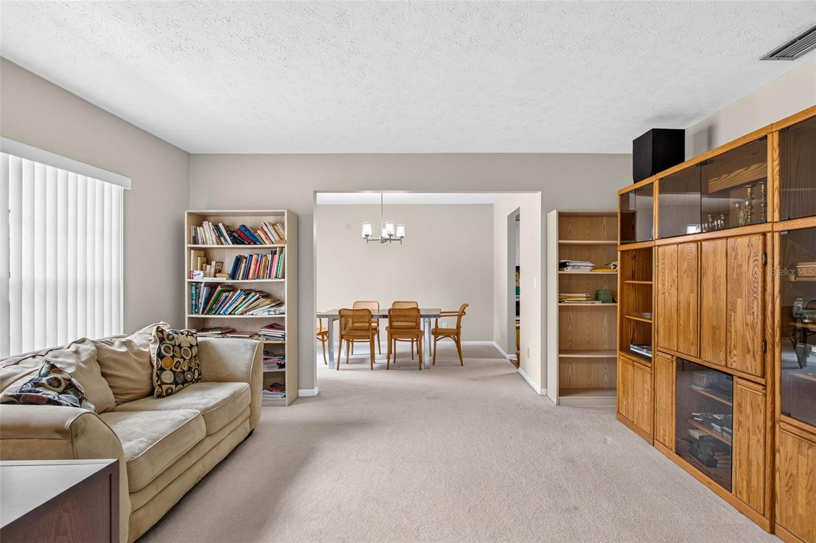 7220 WOODBROOK DR — photo 7