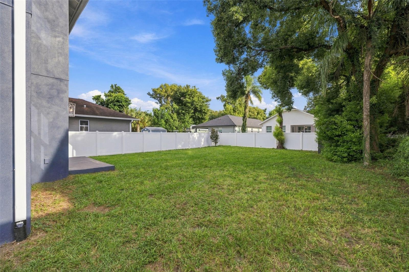 1509 E KNOLLWOOD ST — photo 40