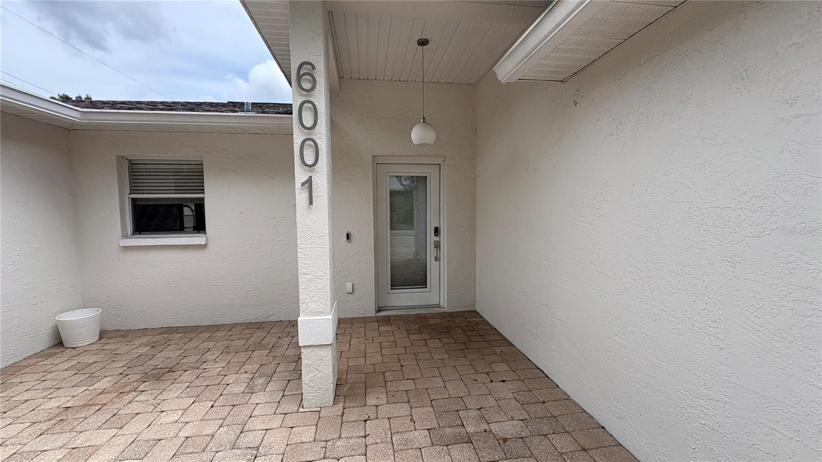 6001 N LYNN AVE — photo 8