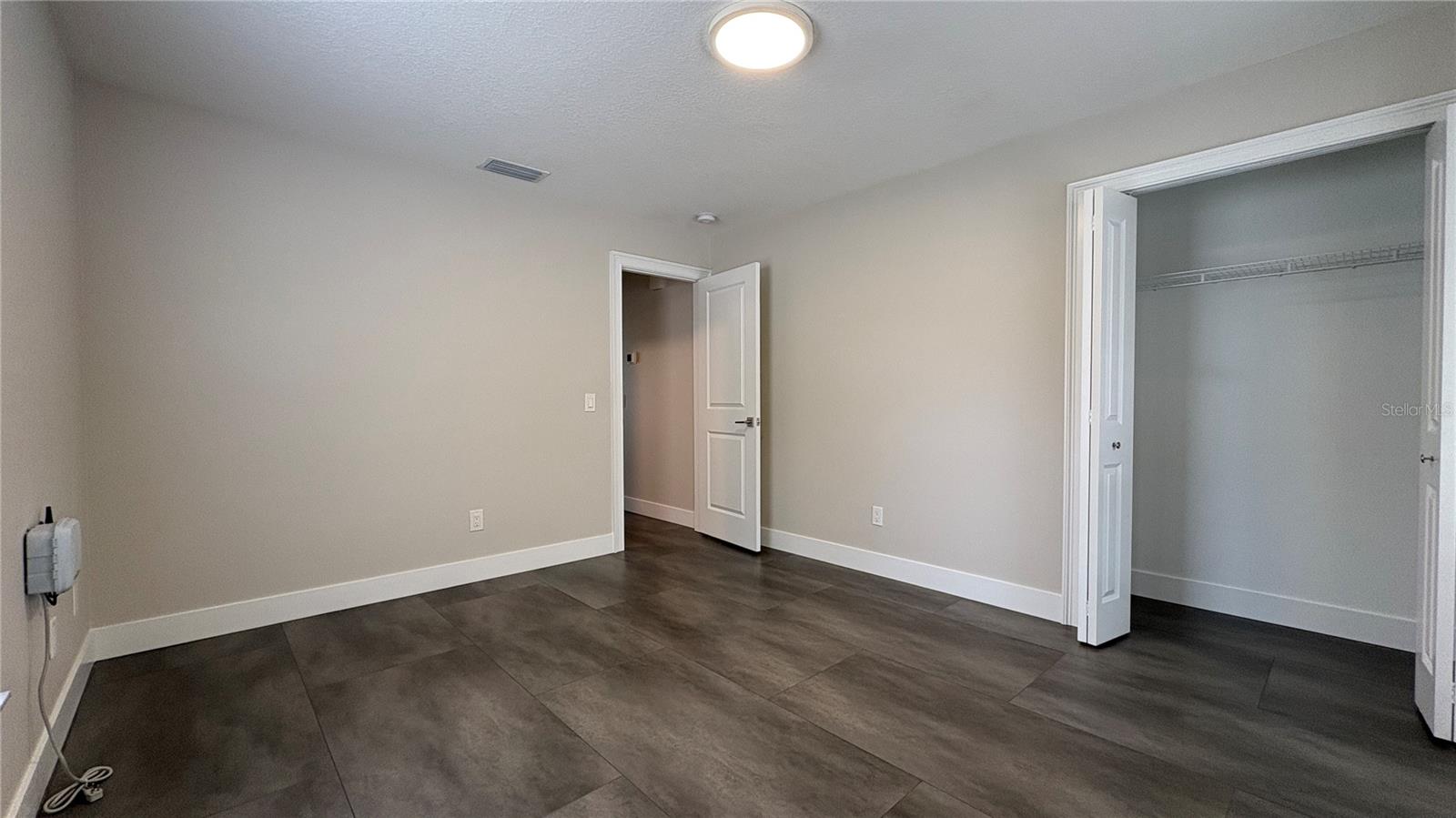 6001 N LYNN AVE — photo 26
