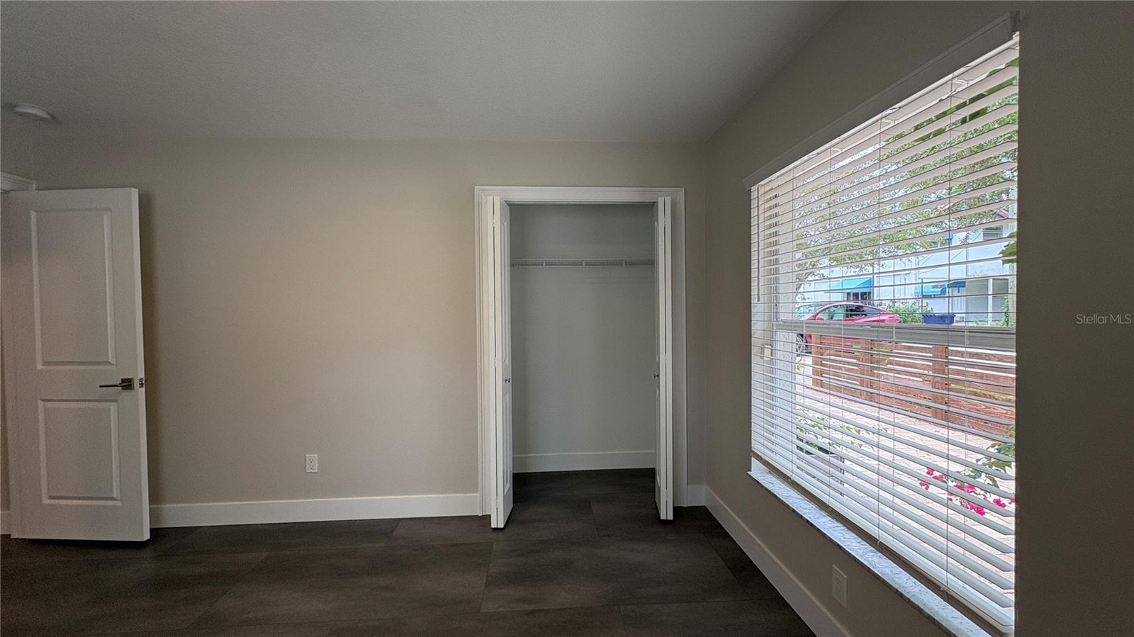 6001 N LYNN AVE — photo 27