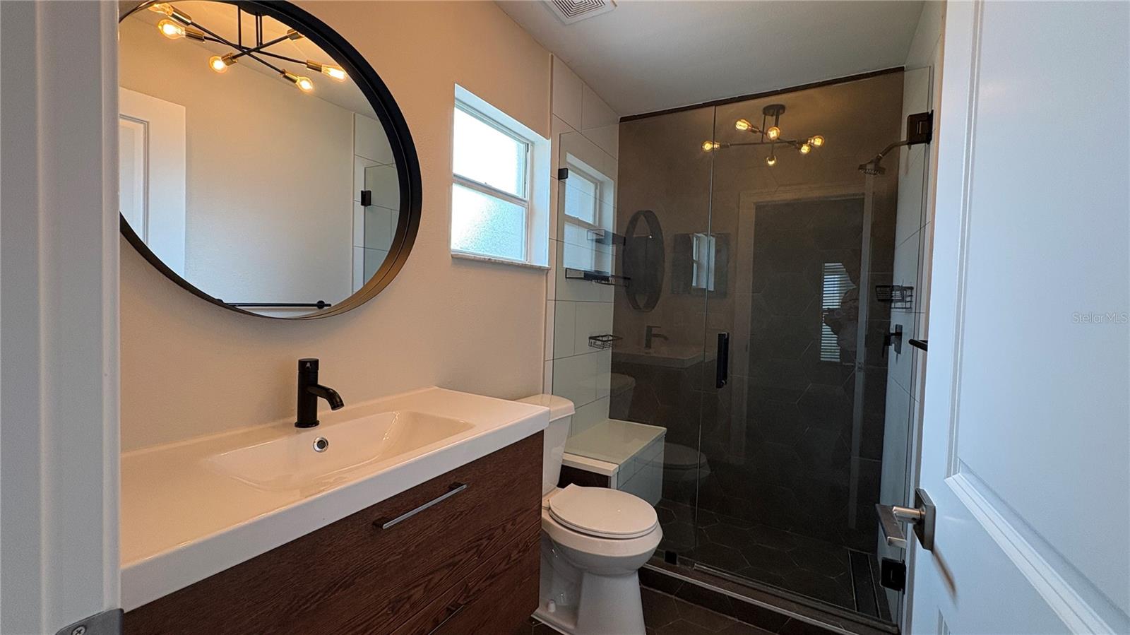 6001 N LYNN AVE — photo 19