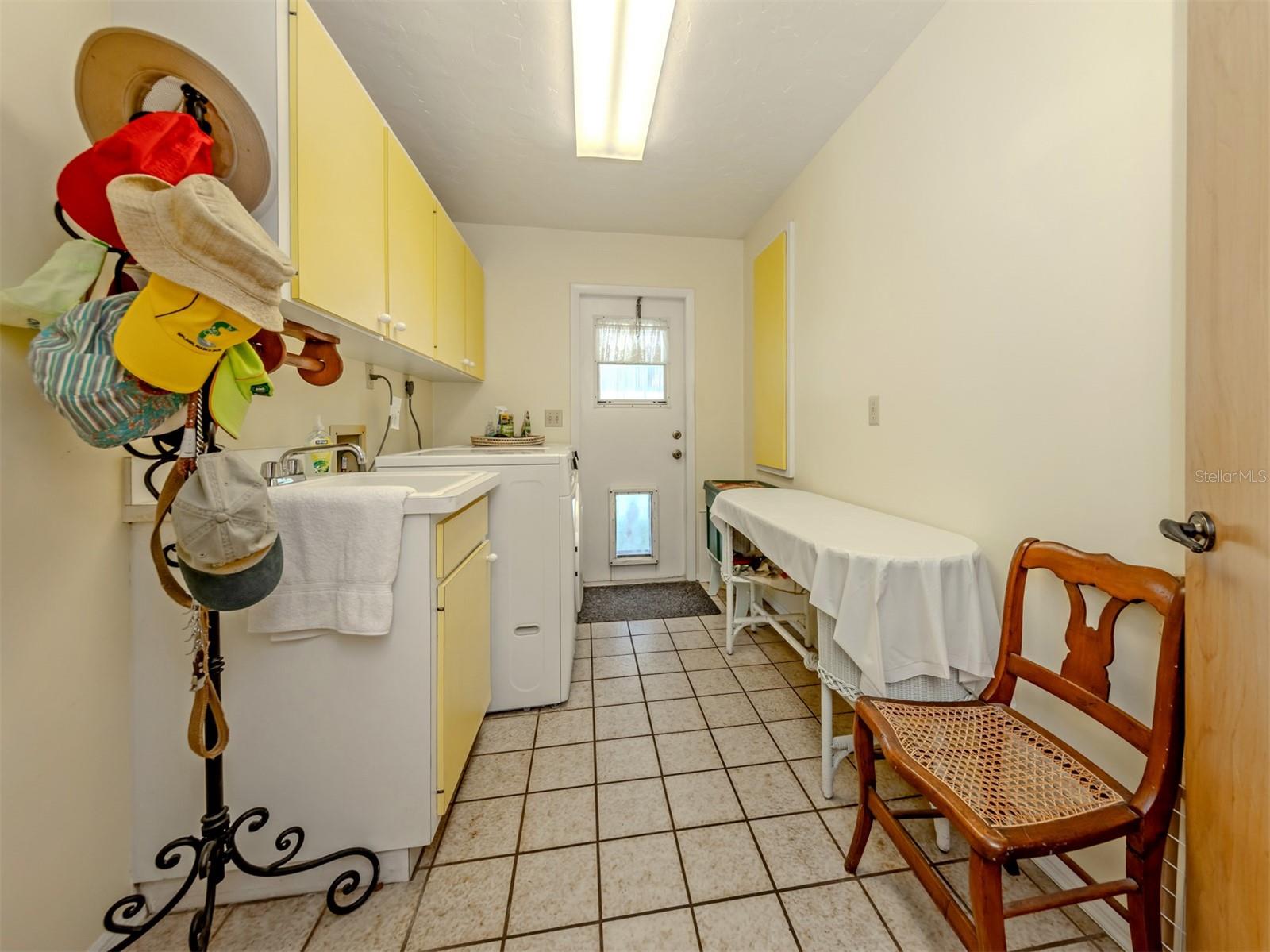 1250 WATERSIDE LN — photo 23