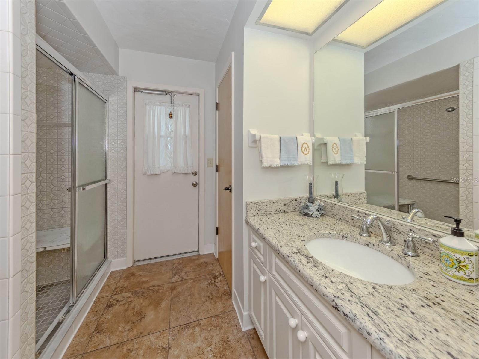 1250 WATERSIDE LN — photo 22
