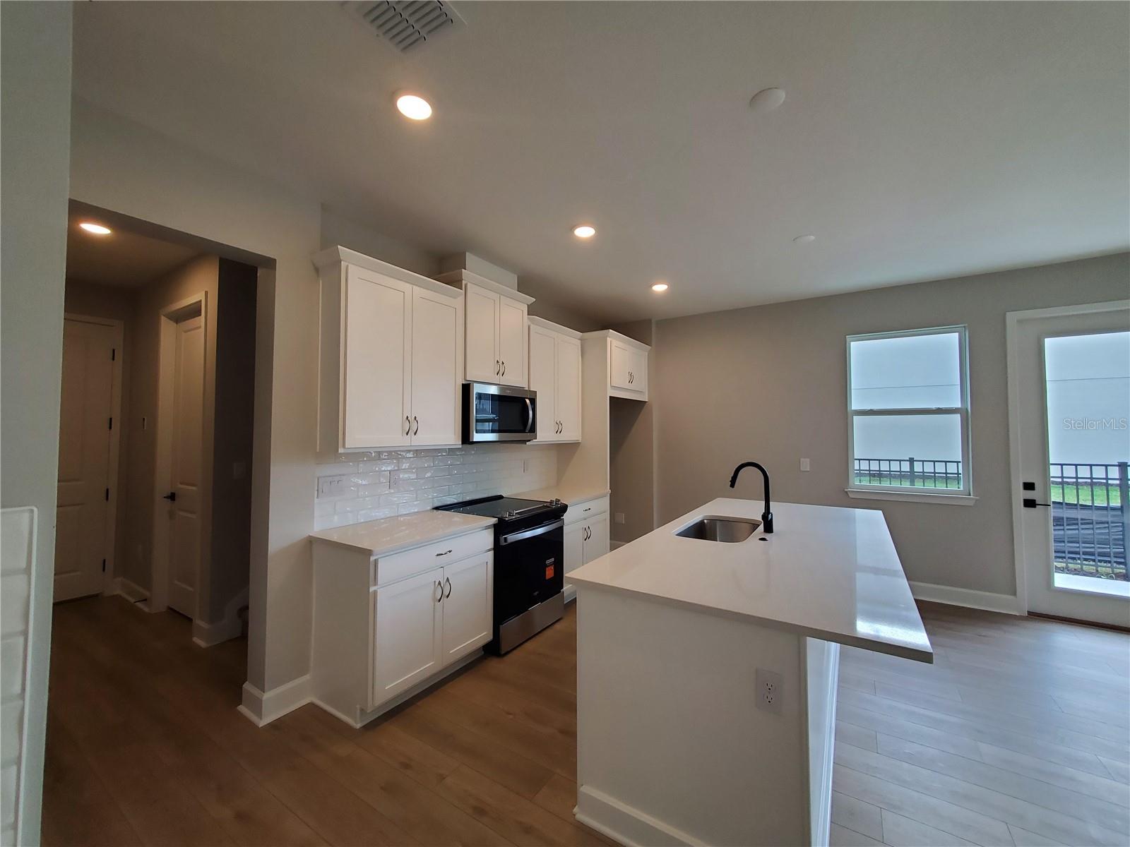 2051 AMELIA BAY PL — photo 7