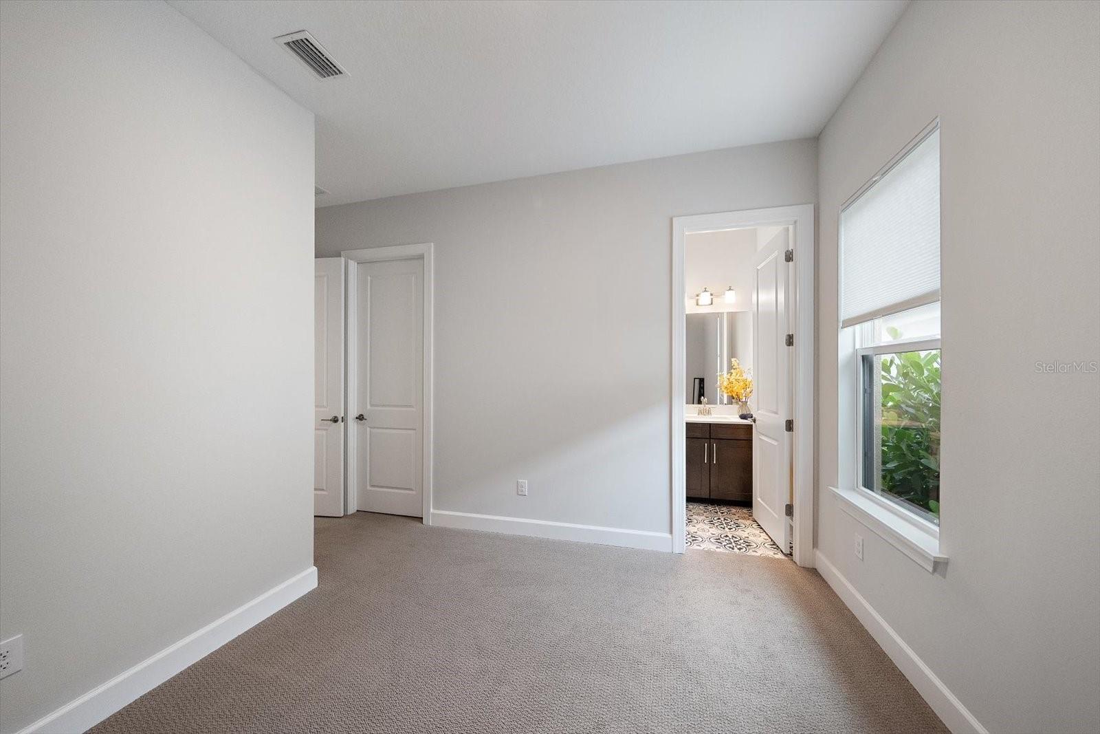 10128 MORNING MIST LN — photo 33