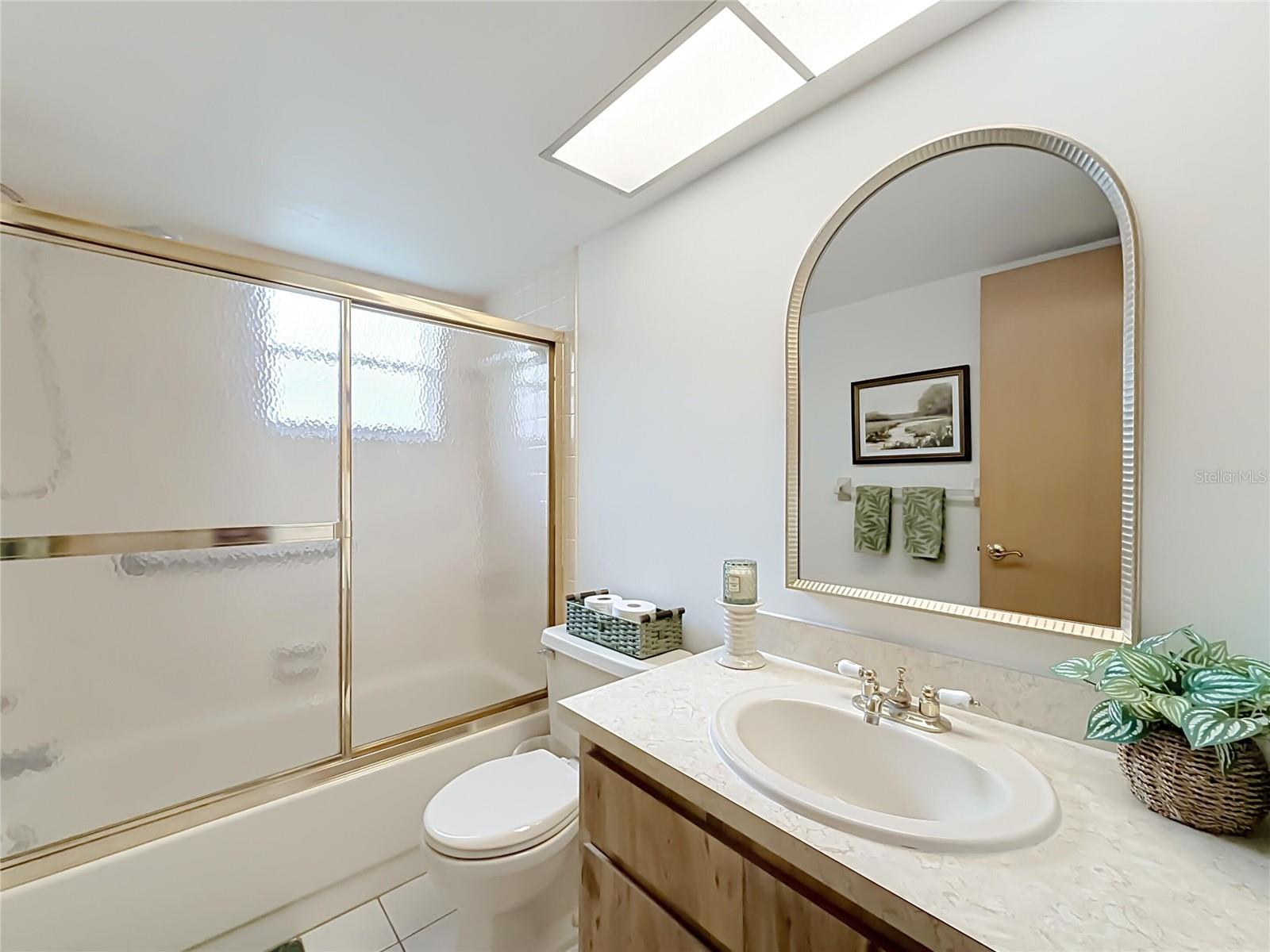 10617 SEMINOLE FOREST ST E — photo 22