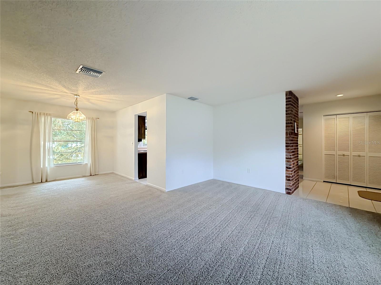 10617 SEMINOLE FOREST ST E — photo 9