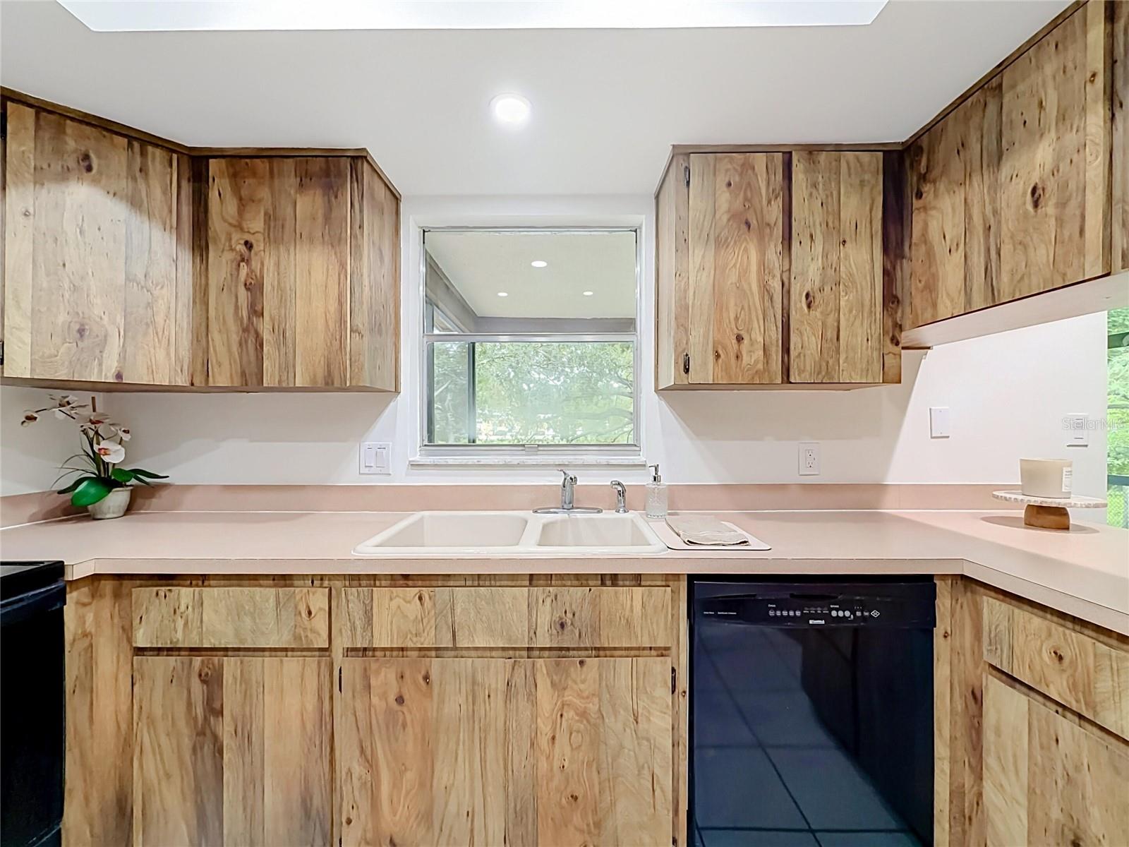 10617 SEMINOLE FOREST ST E — photo 12