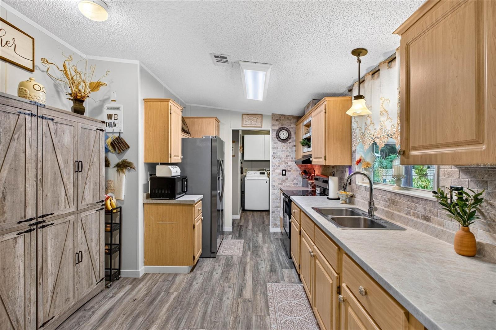 39607 LOUISE DR — photo 15