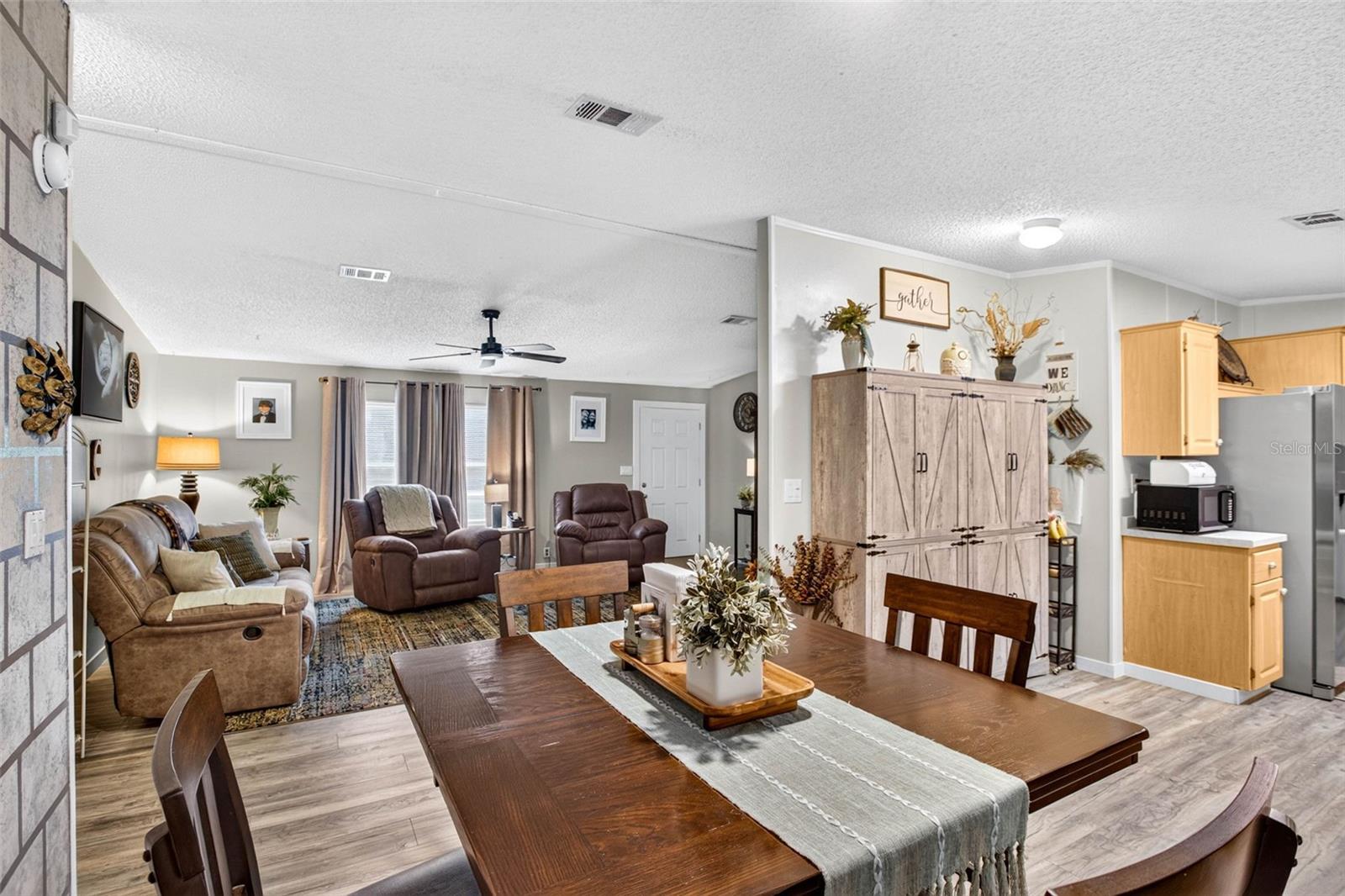 39607 LOUISE DR — photo 11