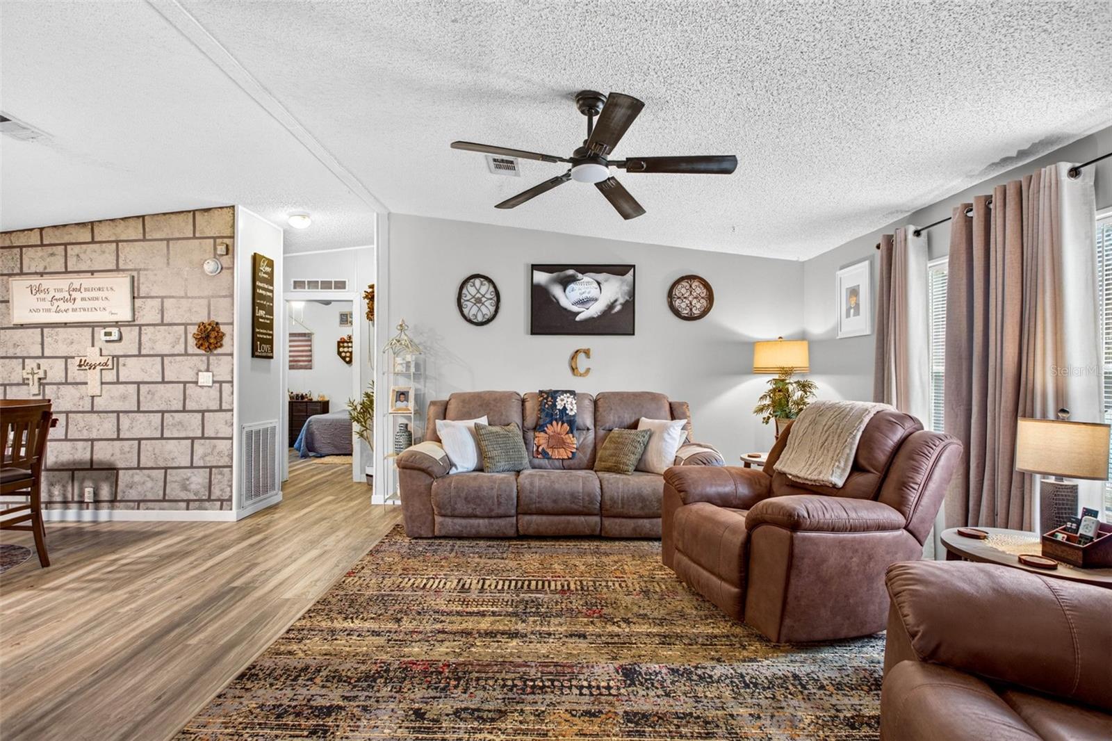 39607 LOUISE DR — photo 5