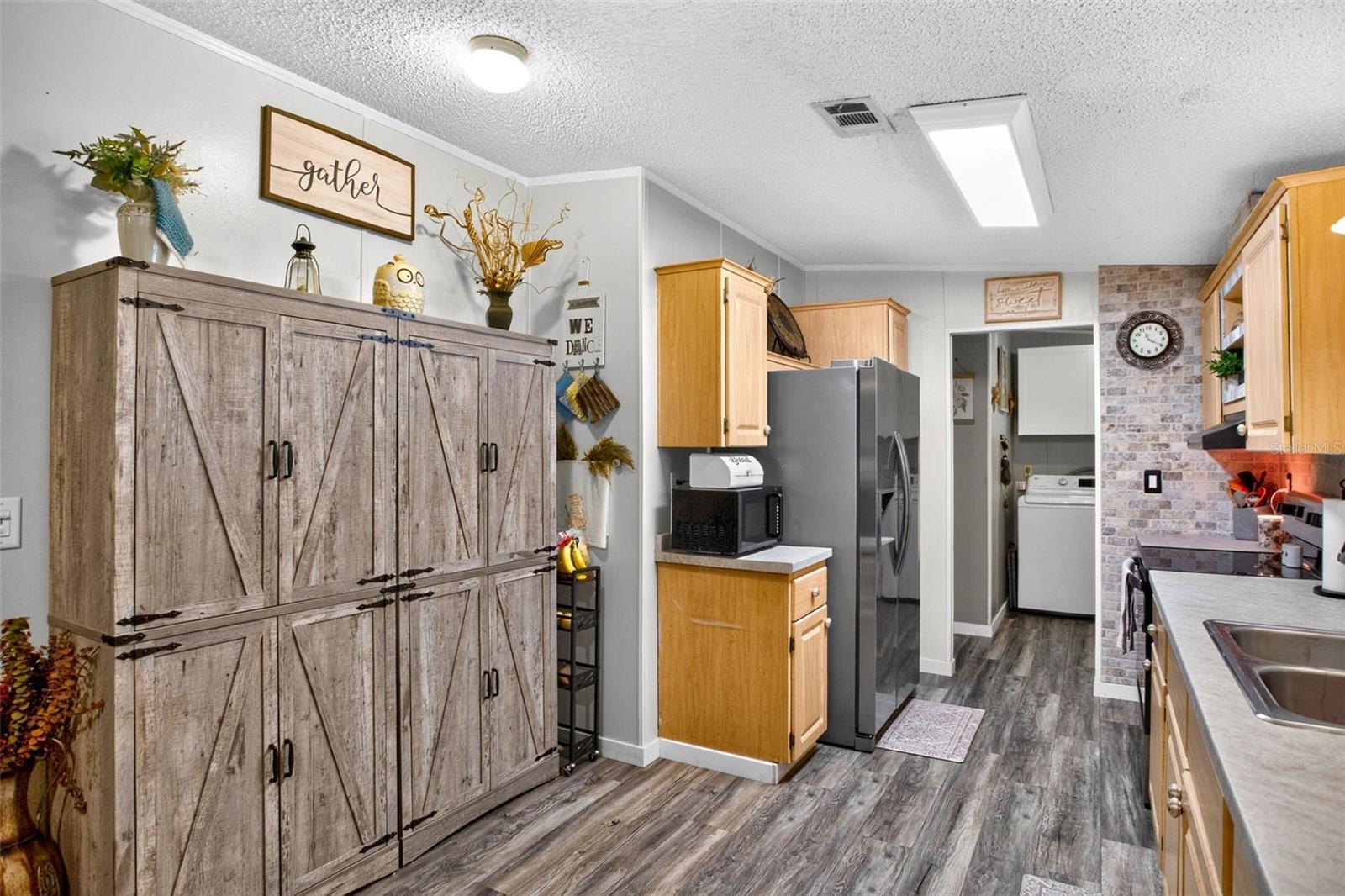 39607 LOUISE DR — photo 13