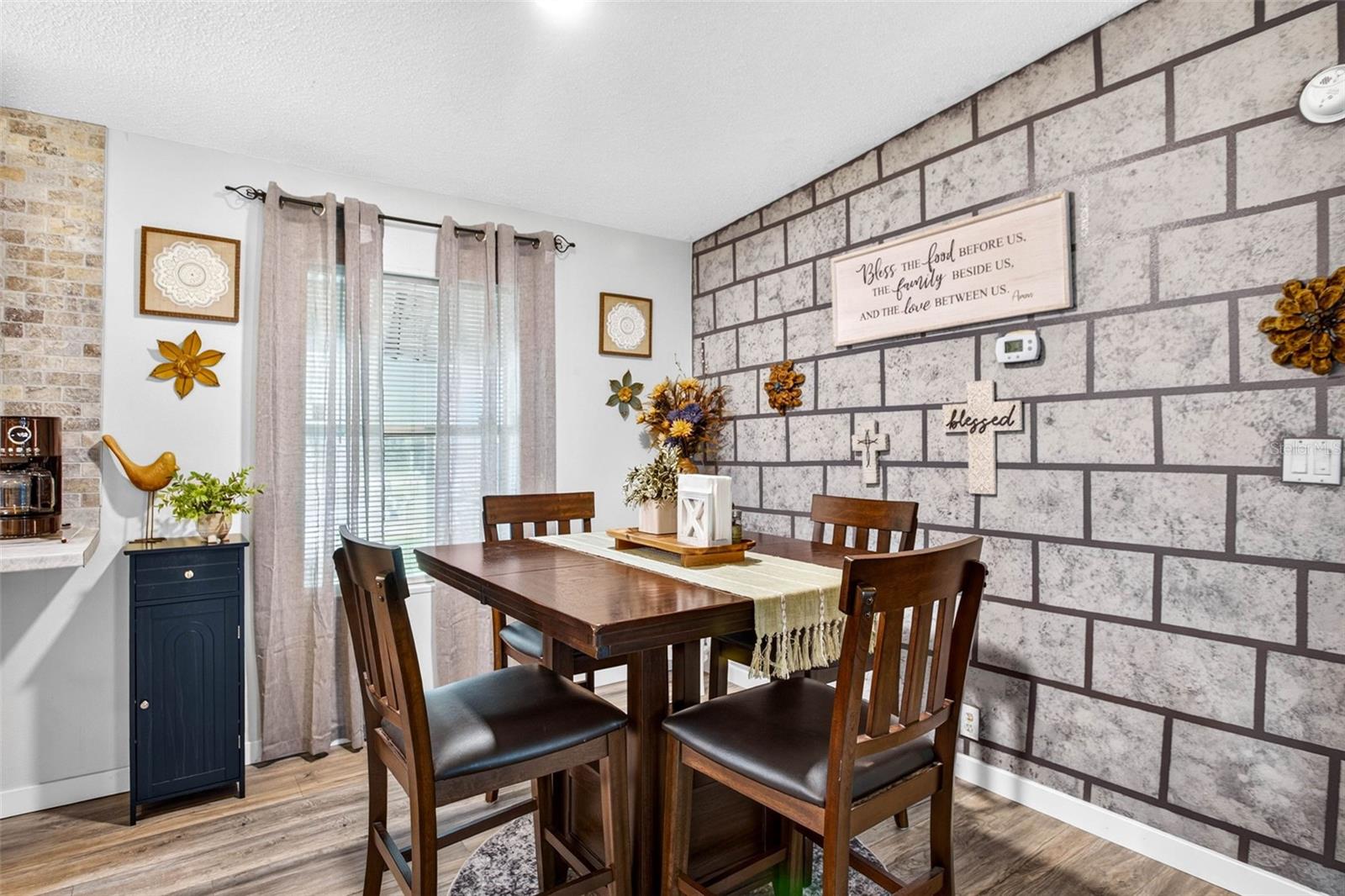 39607 LOUISE DR — photo 10