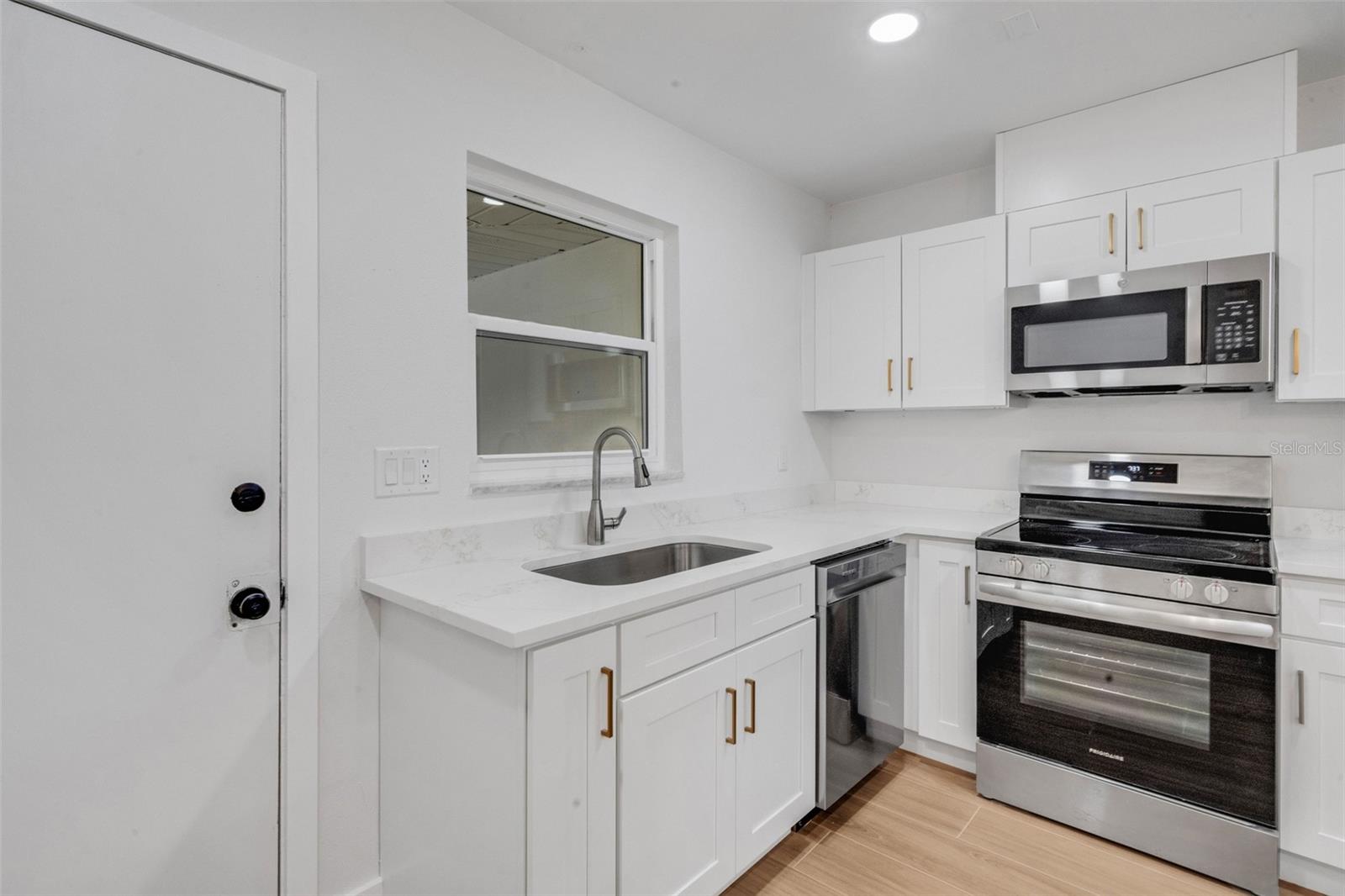 187 BEL FOREST DR #A — photo 3