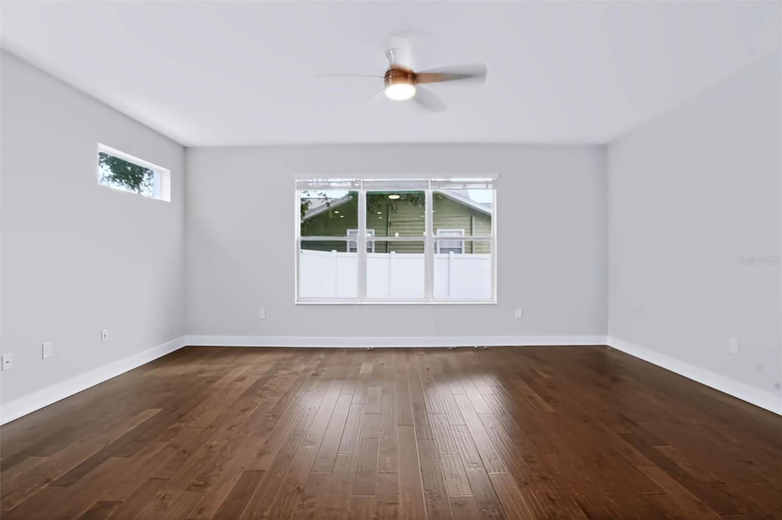 3022 W GRAY ST — photo 26