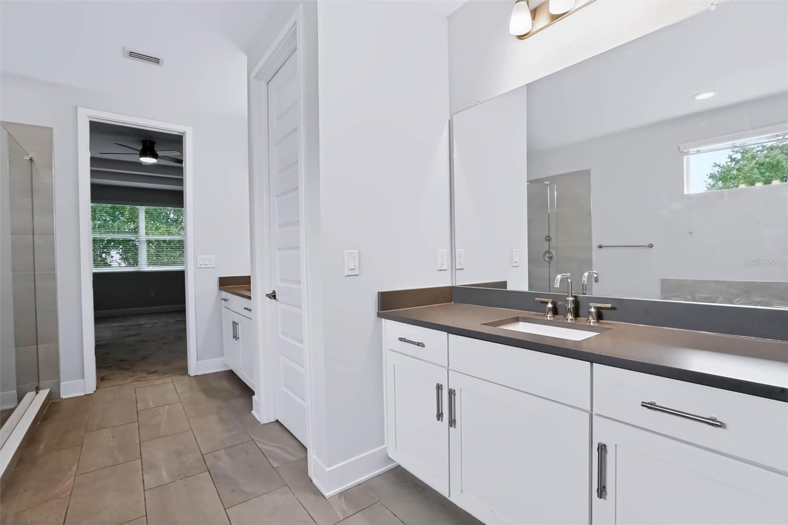 3022 W GRAY ST — photo 31