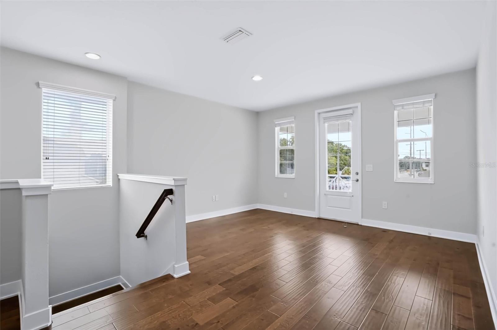 3022 W GRAY ST — photo 22