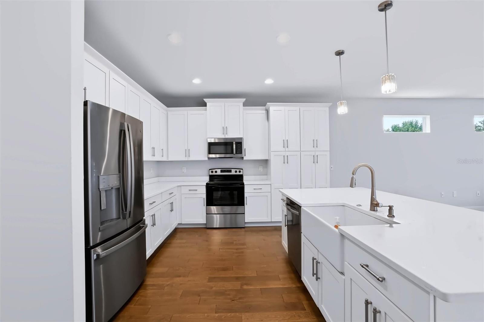 3022 W GRAY ST — photo 16