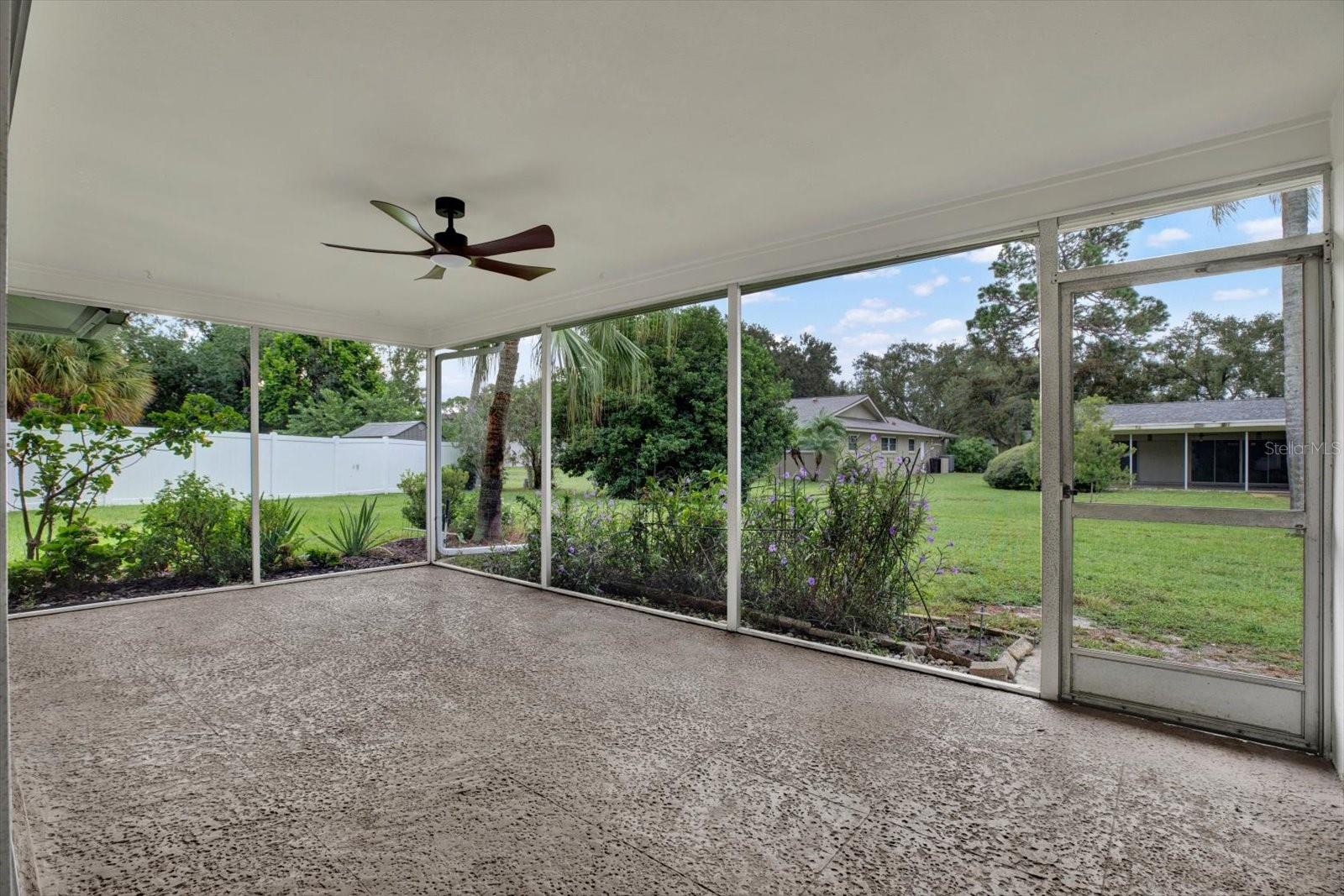 2661 PEBBLE BEACH DR — photo 17